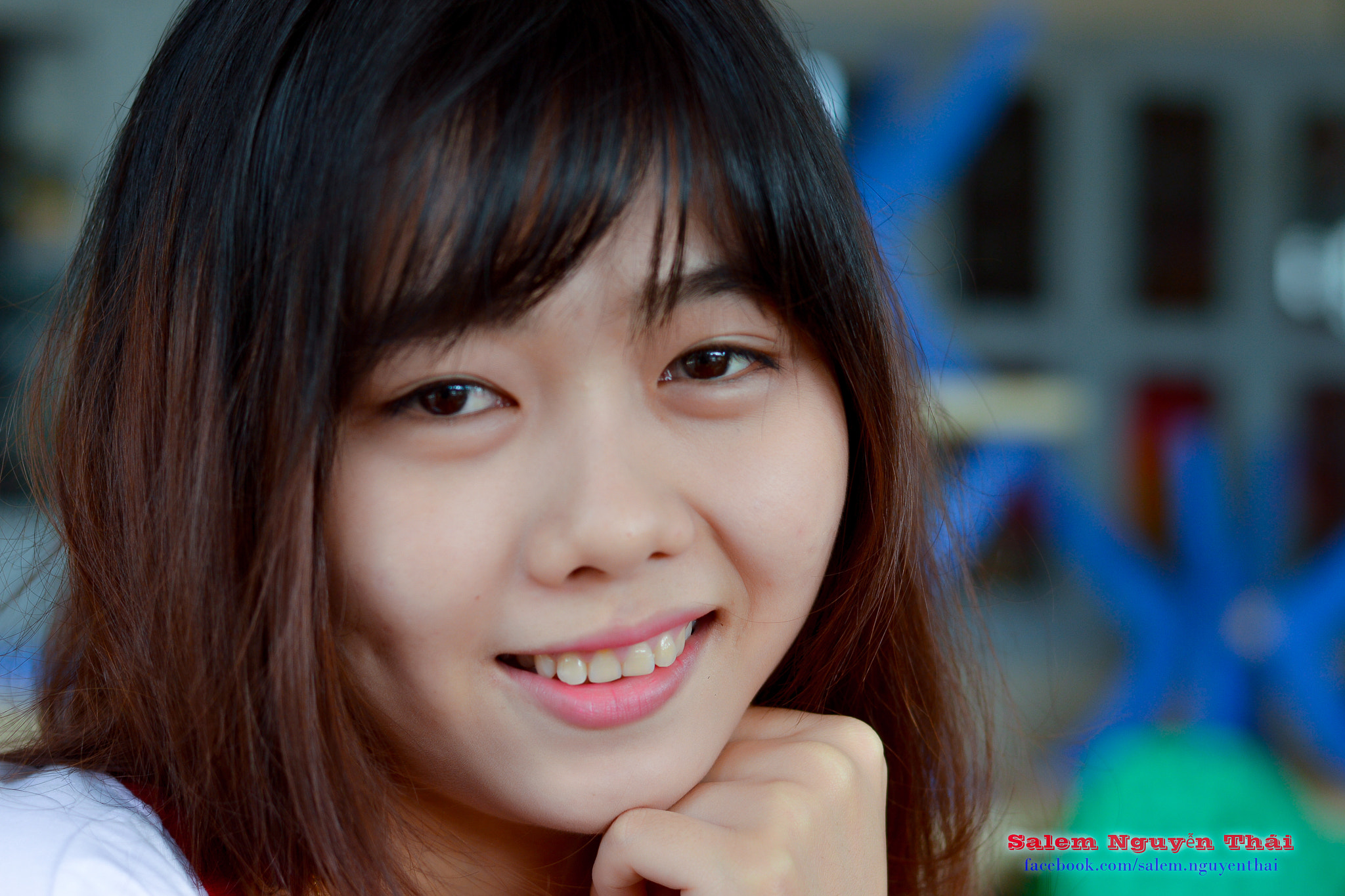 Nikon AF-S Nikkor 400mm F2.8D ED-IF II sample photo. Smile photography
