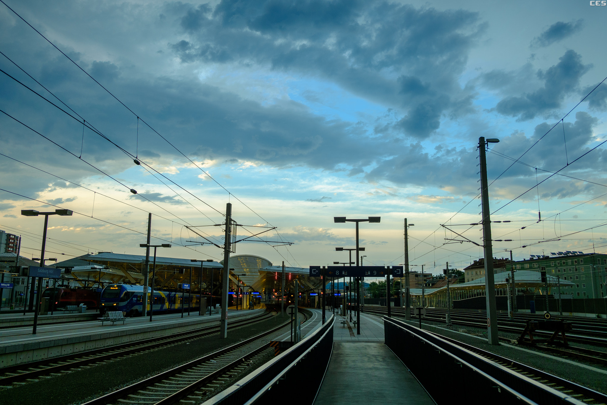 Fujifilm X-A2 + Fujifilm XF 18-55mm F2.8-4 R LM OIS sample photo. Rail and cloud photography