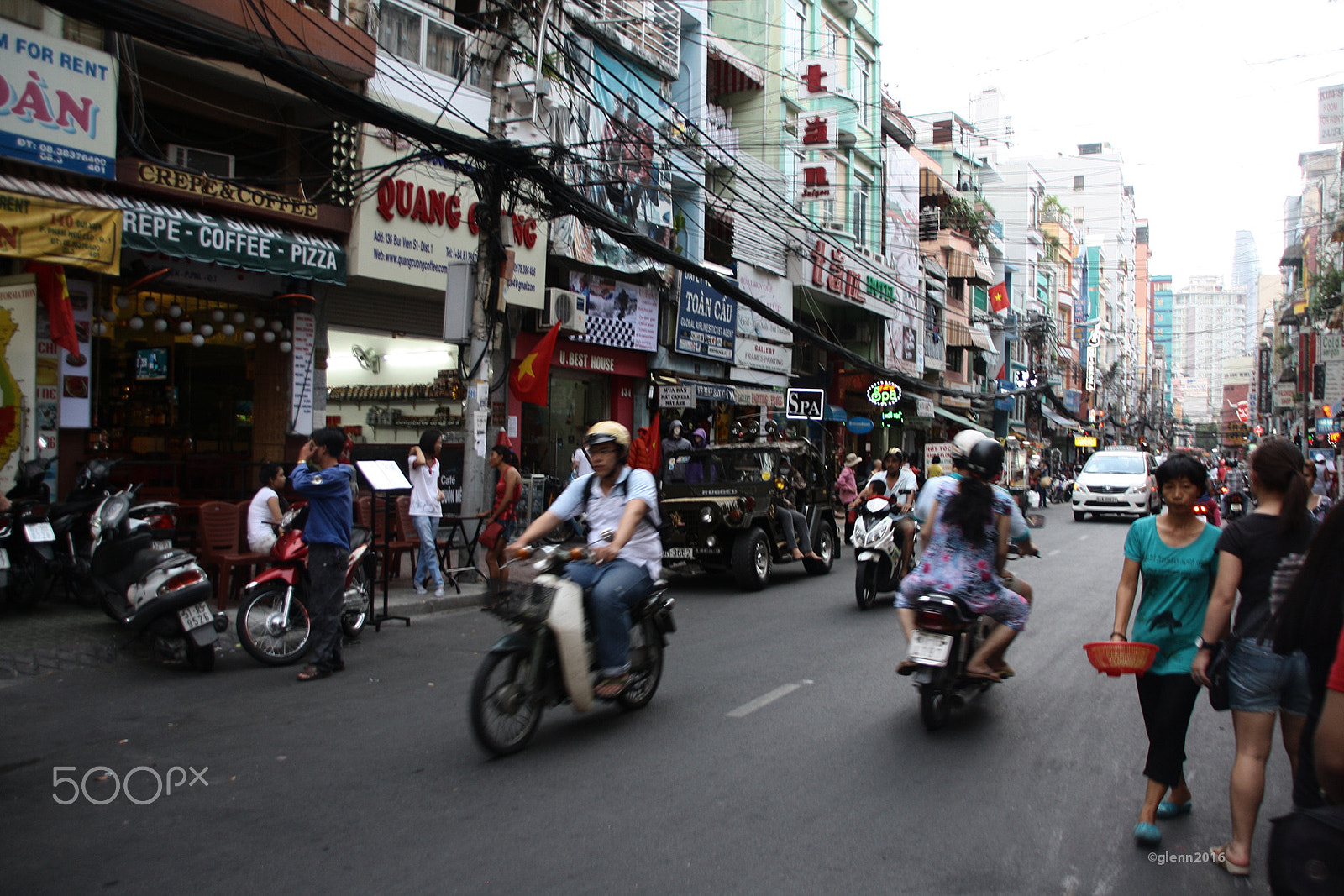 Canon EOS 1000D (EOS Digital Rebel XS / EOS Kiss F) sample photo. Ho chi minh city photography