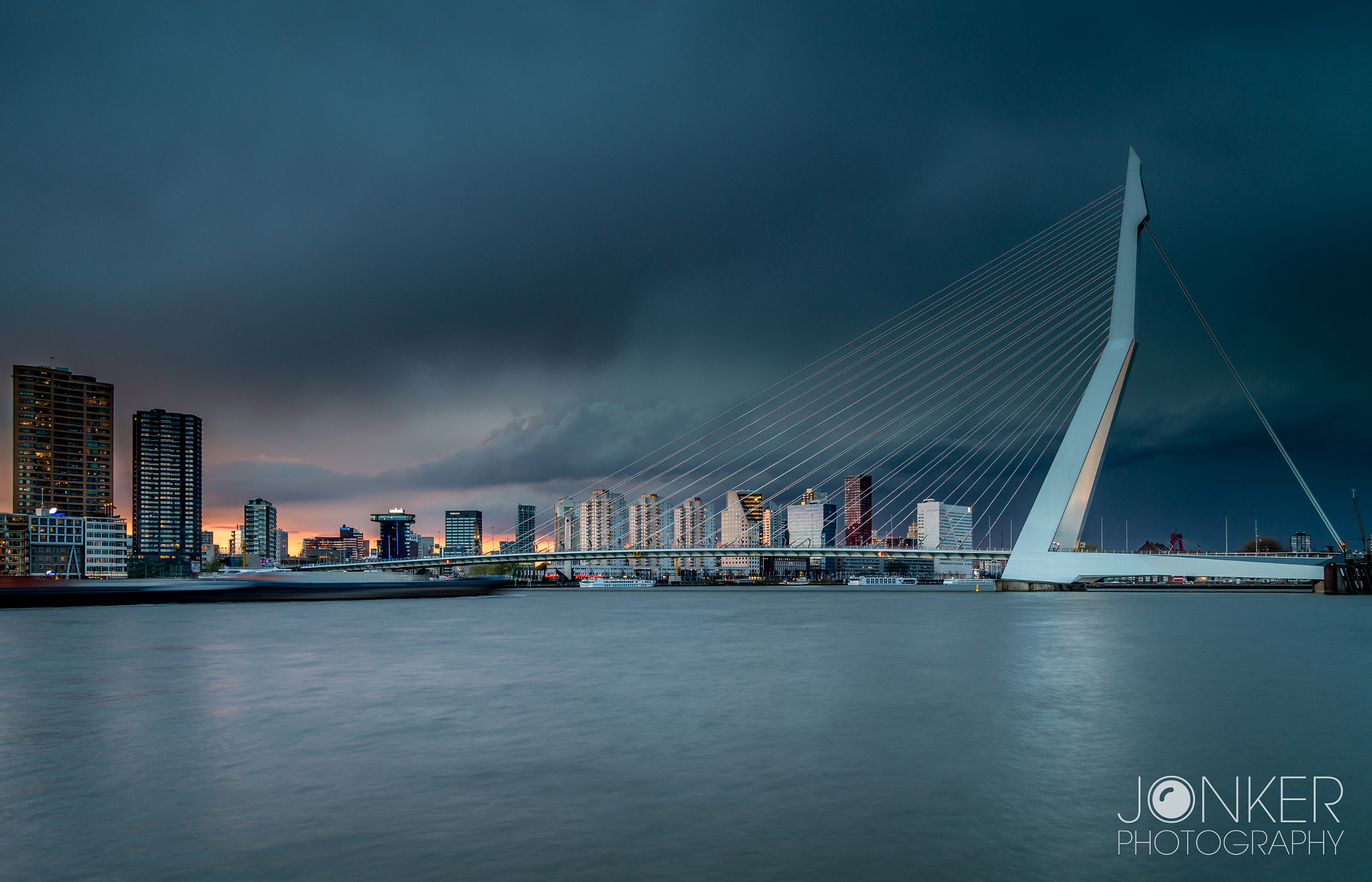 Tamron 18-270mm F3.5-6.3 Di II PZD sample photo. 'storm is coming' ⚡️ photography