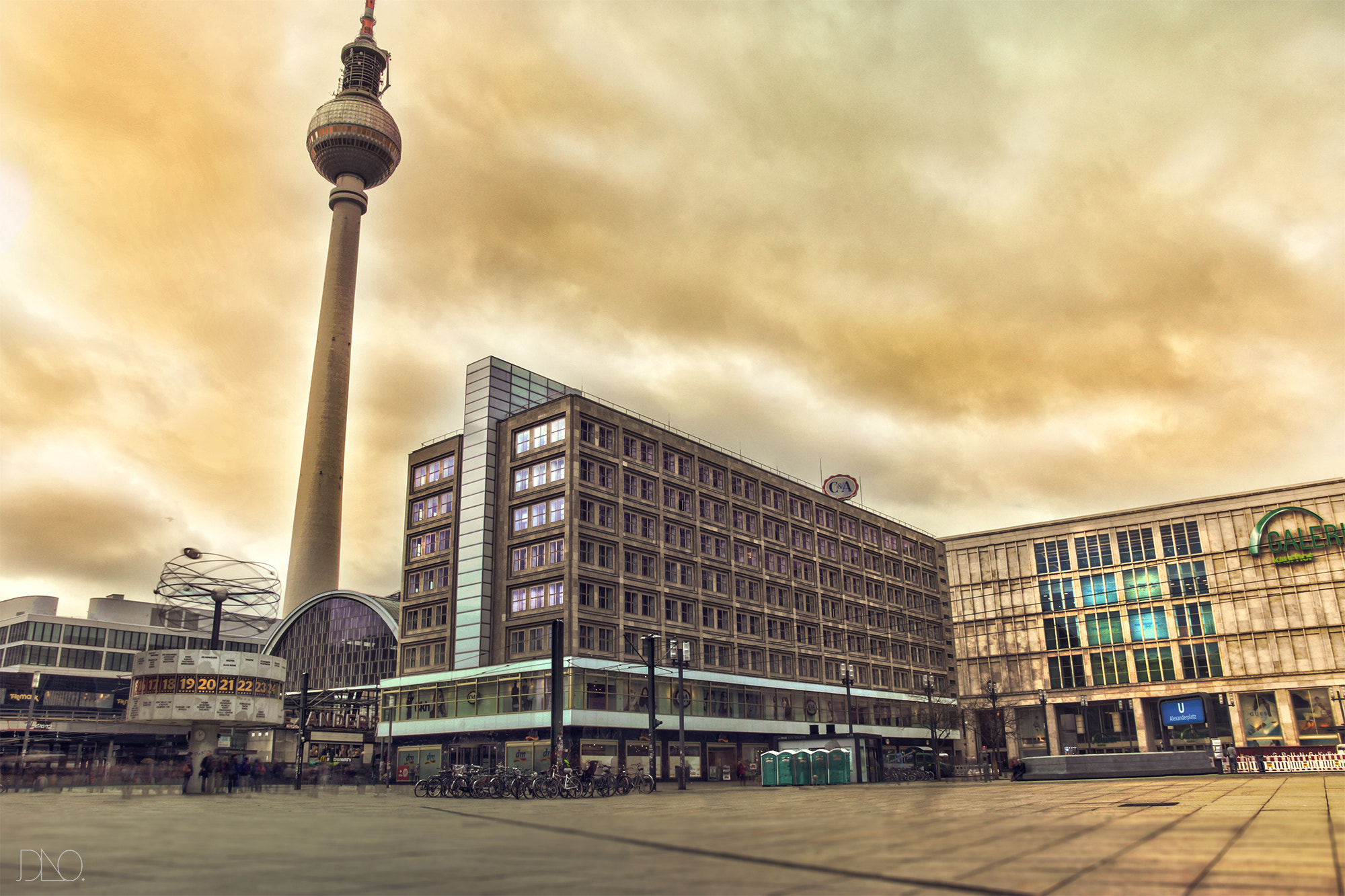 Sony SLT-A65 (SLT-A65V) + 17-50mm F2.8 sample photo. Berlin photography