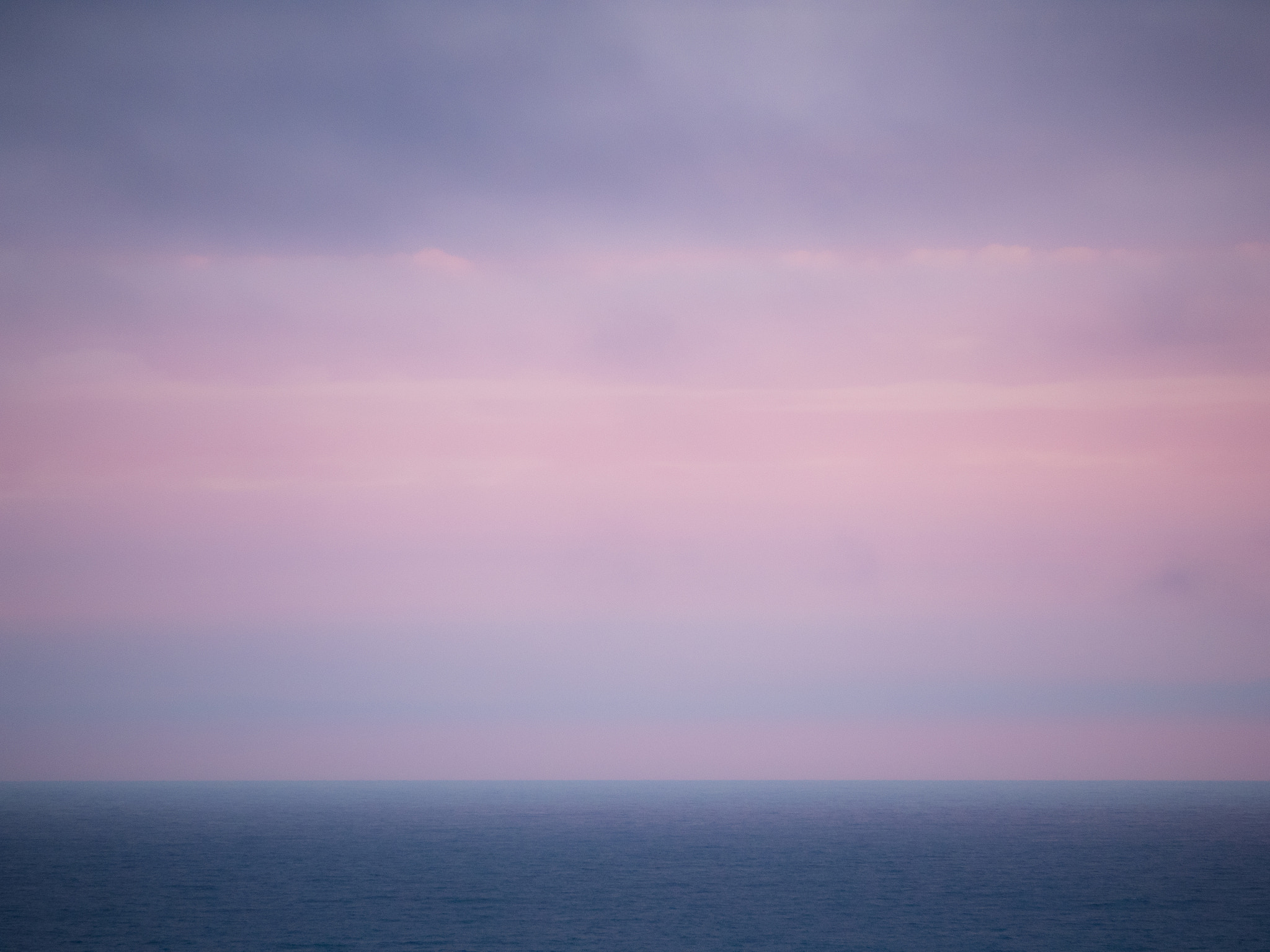 Panasonic Lumix G Vario 45-200mm F4-5.6 OIS sample photo. Sky meets sea - dusk photography