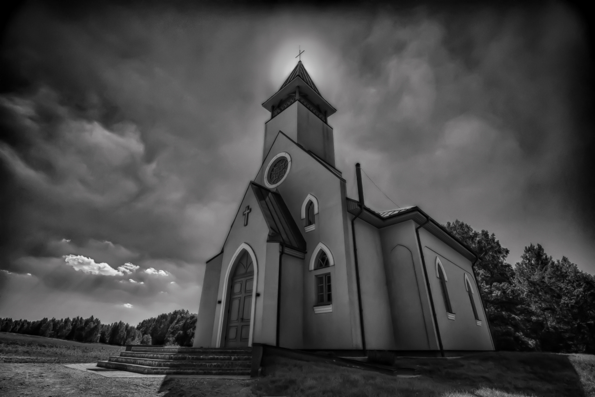 Canon EOS 550D (EOS Rebel T2i / EOS Kiss X4) + Canon EF-S 10-18mm F4.5–5.6 IS STM sample photo. Igates church(latvia) photography