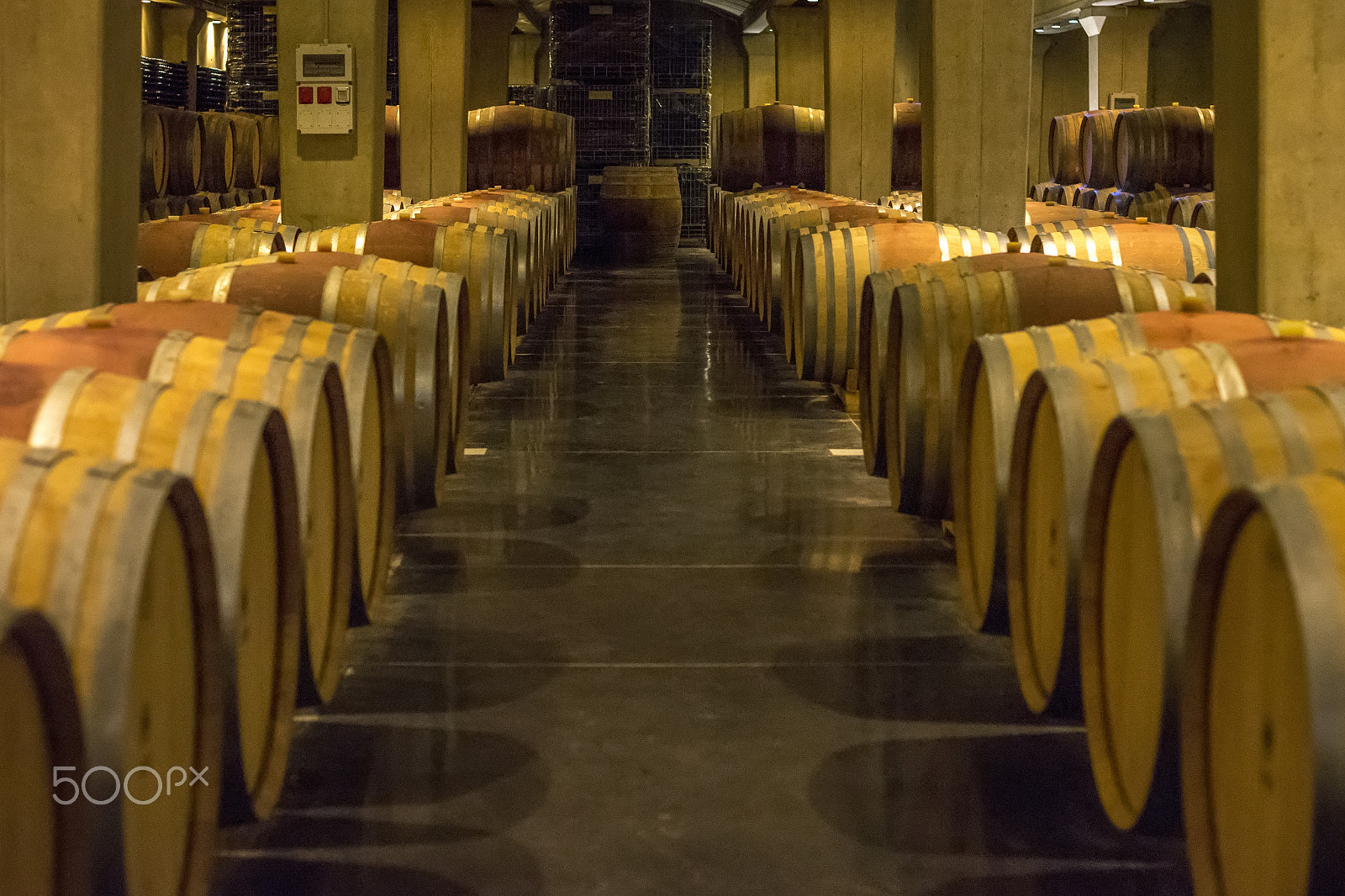E 50mm F2 sample photo. Ixsir winery photography