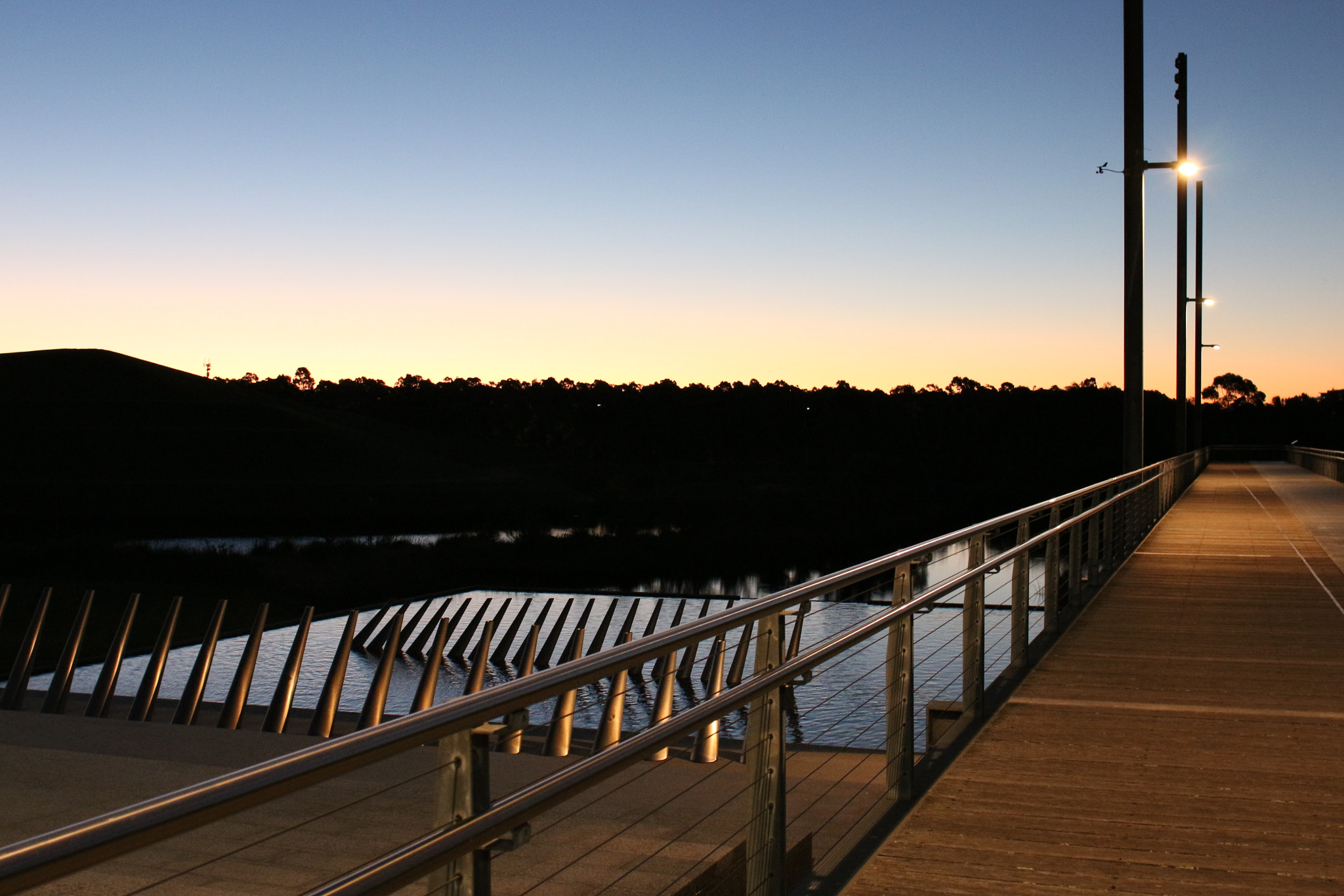 Canon EOS 650D (EOS Rebel T4i / EOS Kiss X6i) + Canon EF 24mm F2.8 IS USM sample photo. Sunset pier photography