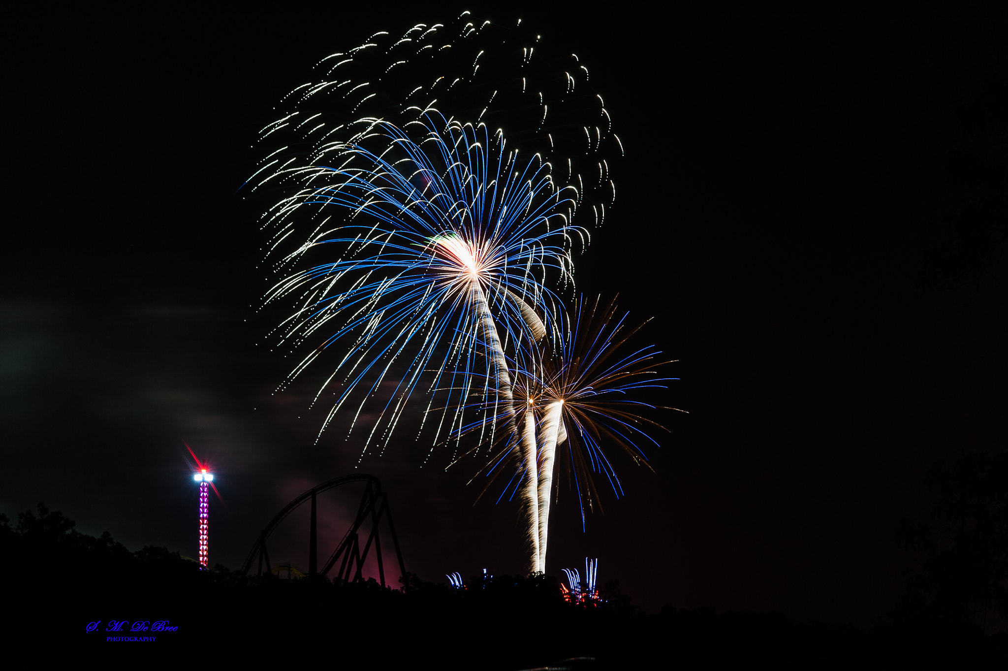 Nikon D3 sample photo. Fireworks photography