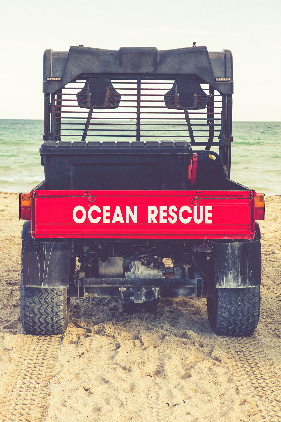 Canon EOS 5DS R + Canon EF 400mm f/2.8L sample photo. Atvs from ocean rescue photography