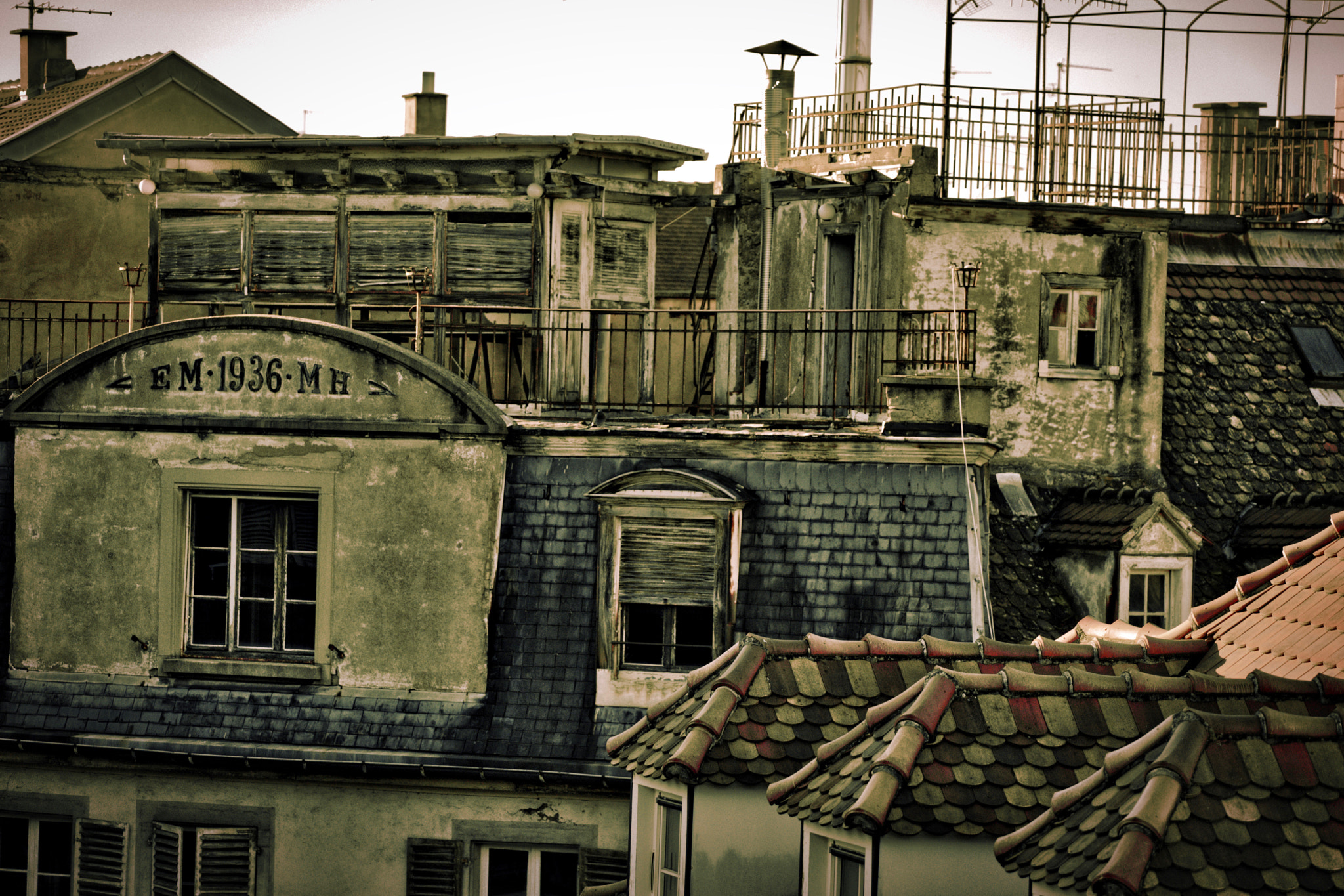 Sony a7 + Canon EF 70-200mm F4L USM sample photo. Over the roof of strasbourg photography