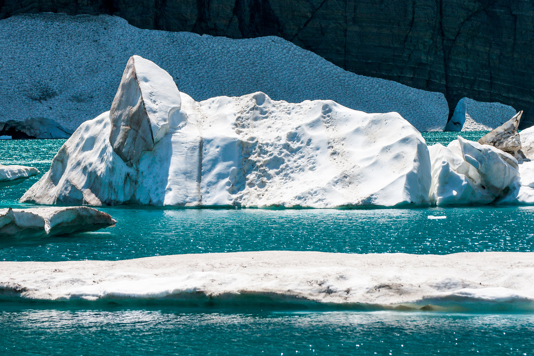Sony 70-300mm F4.5-5.6 G SSM sample photo. Icebergs photography