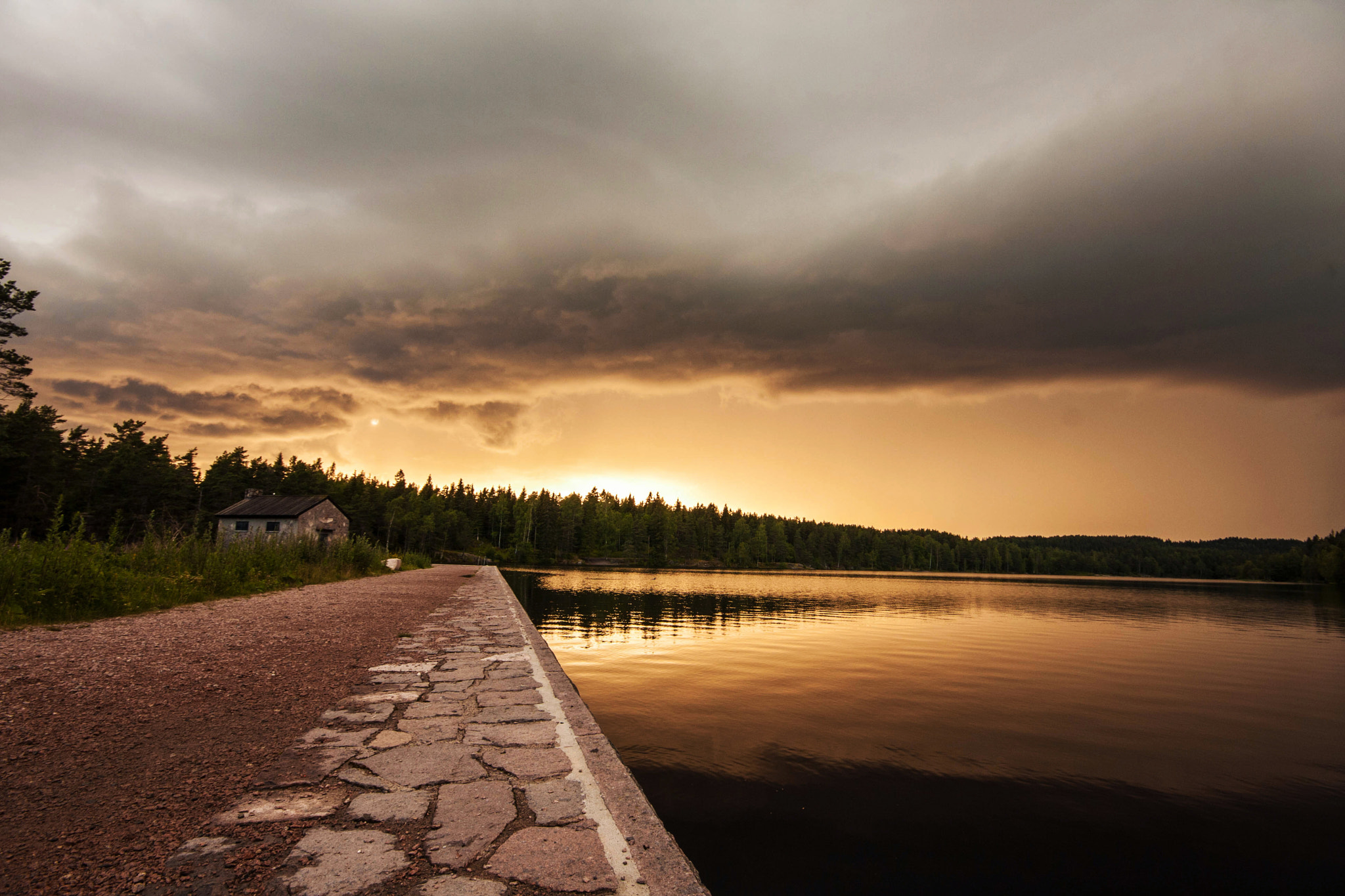 Canon EOS 40D + Sigma 10-20mm F4-5.6 EX DC HSM sample photo. . photography