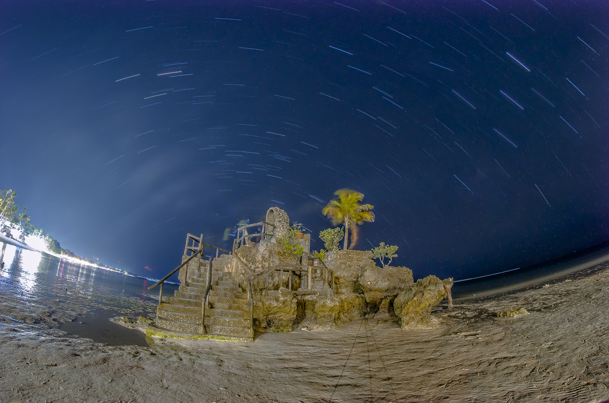 Nikon D5100 + Samyang 8mm F3.5 Aspherical IF MC Fisheye sample photo. Untitled photography