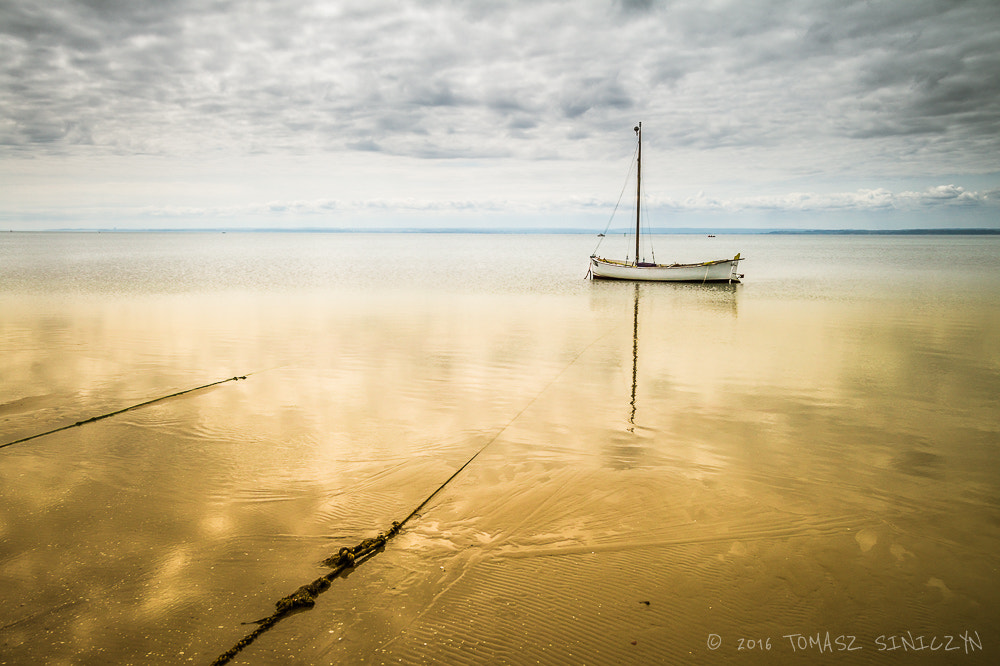 Samsung NX11 + Samsung NX 12-24mm F4-5.6 ED sample photo. Golden water photography