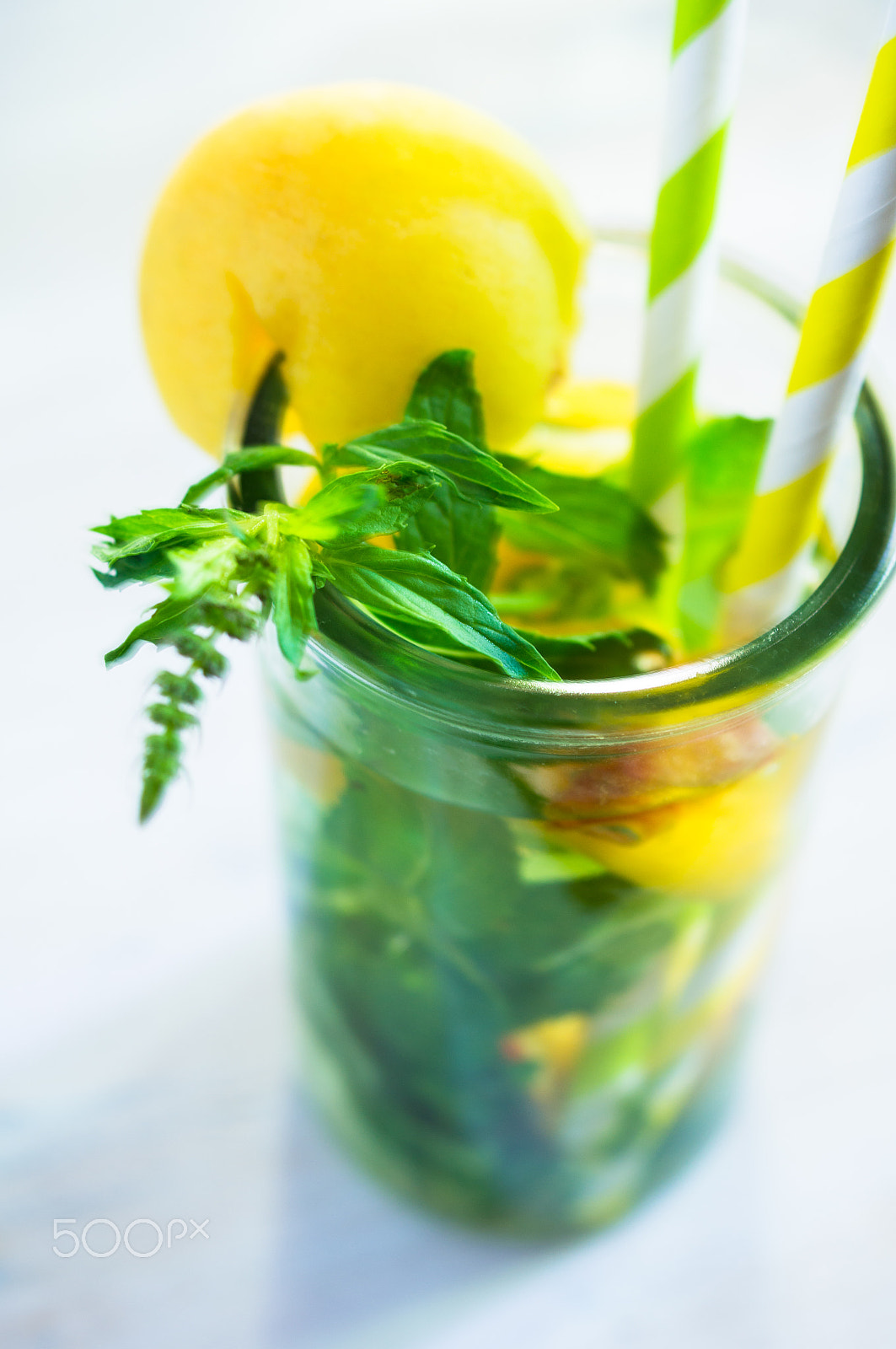 Sony SLT-A55 (SLT-A55V) + Sony DT 30mm F2.8 Macro SAM sample photo. Detox drink with mint and apricot photography