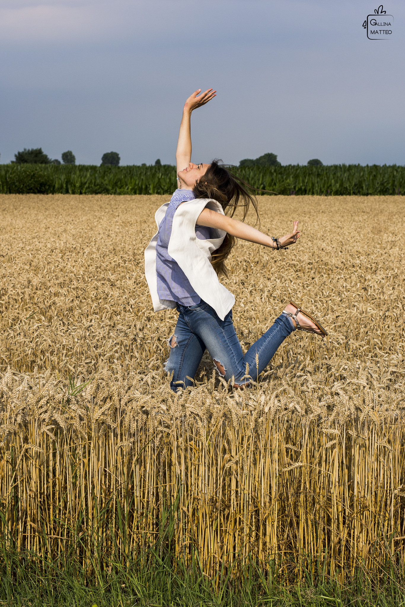 Nikon D7200 + Sigma 50mm F1.4 DG HSM Art sample photo. Jump photography