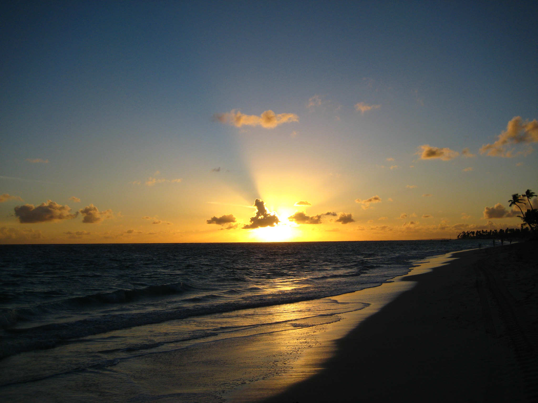 Canon POWERSHOT SD1000 sample photo. Sunrise at punta cana photography