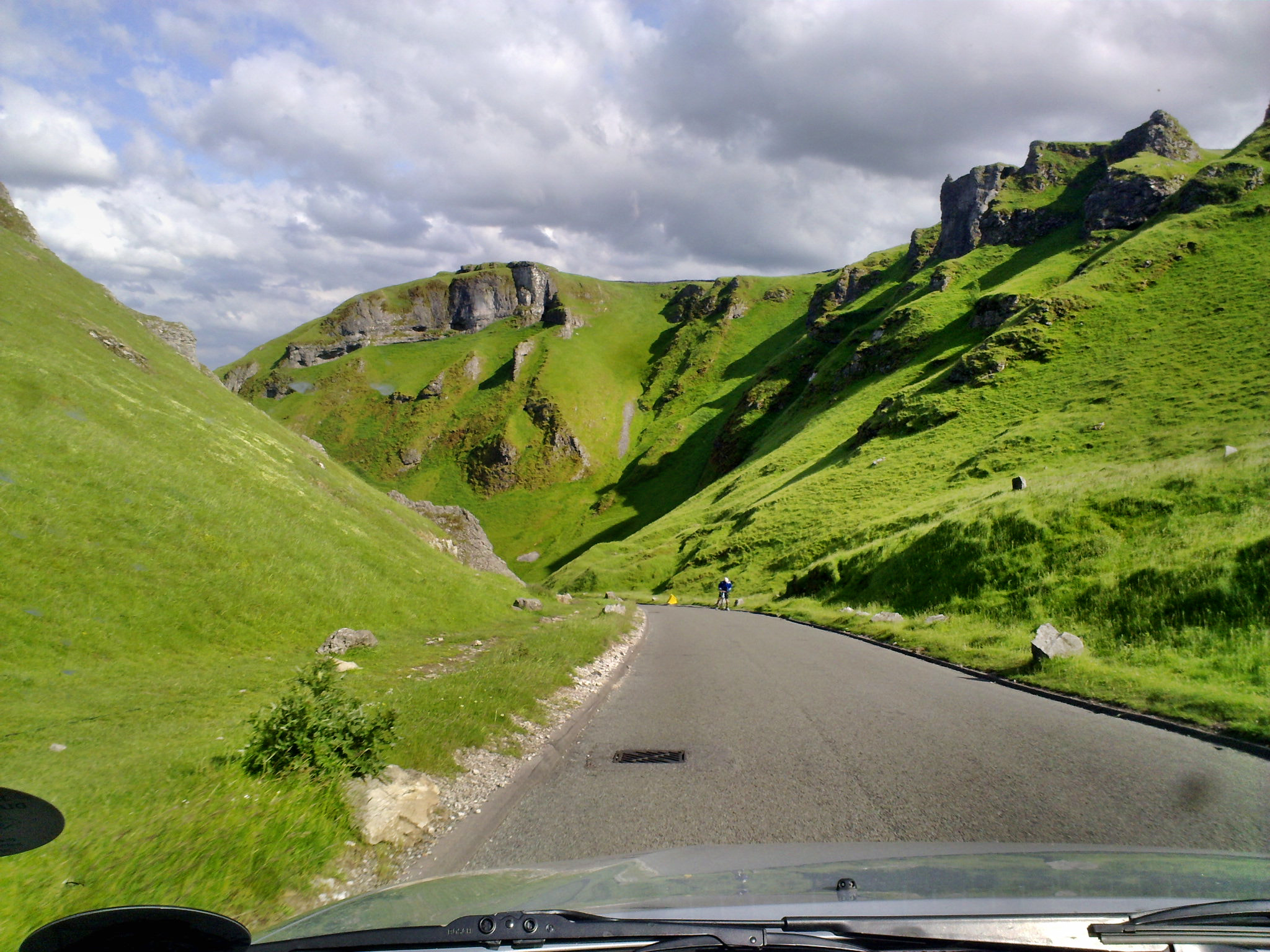 Nokia N86 8MP sample photo. 'what a road...' photography