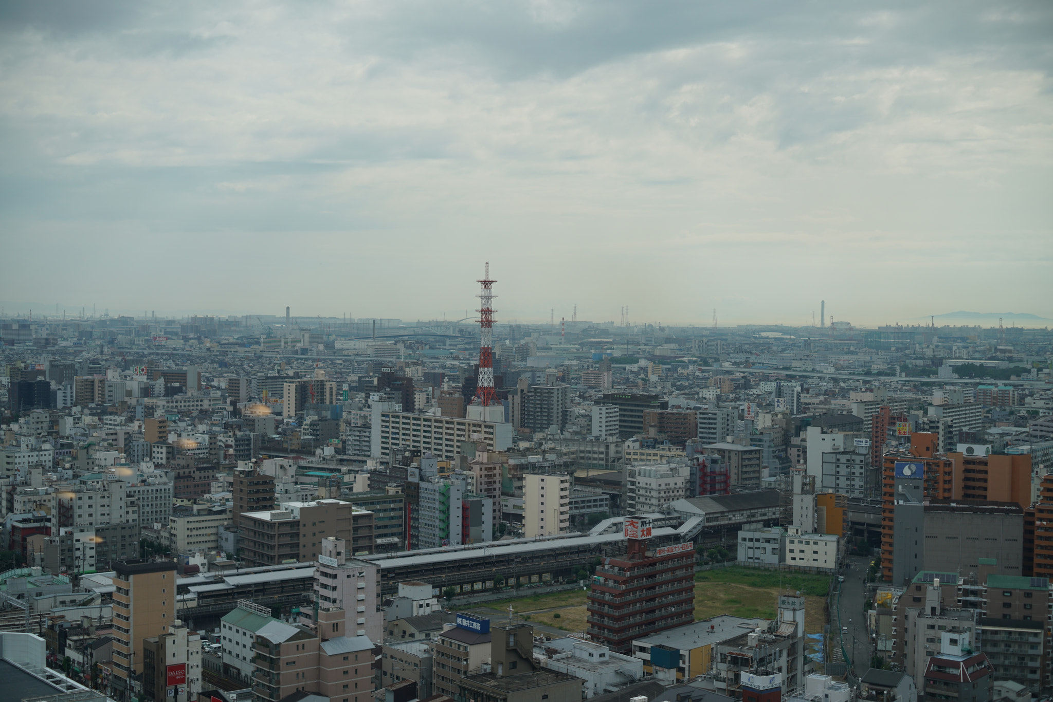 ZEISS Loxia 50mm F2 sample photo. Osaka photography