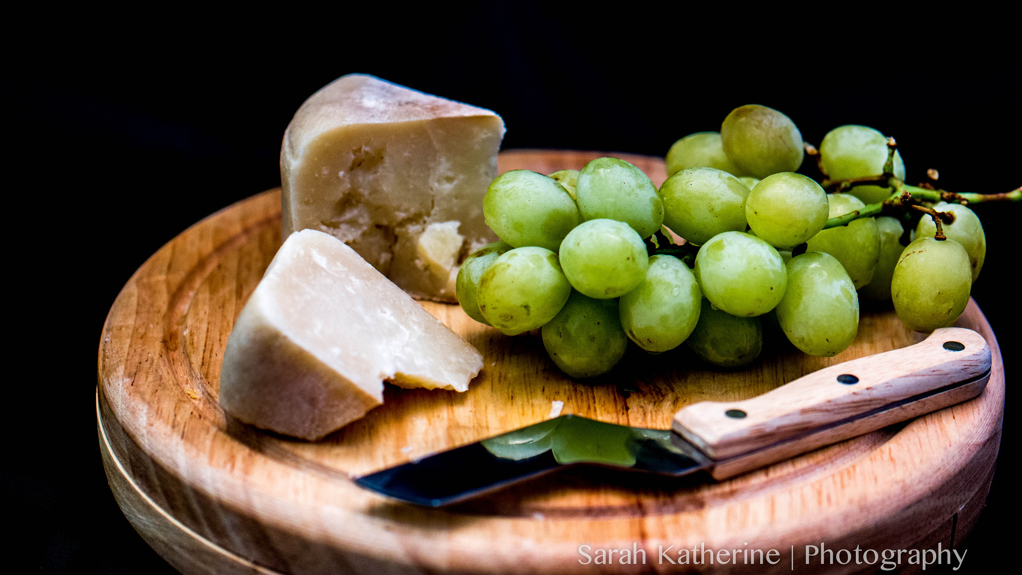 Samsung NX 60mm F2.8 Macro ED OIS SSA sample photo. Cheese and grapes photography