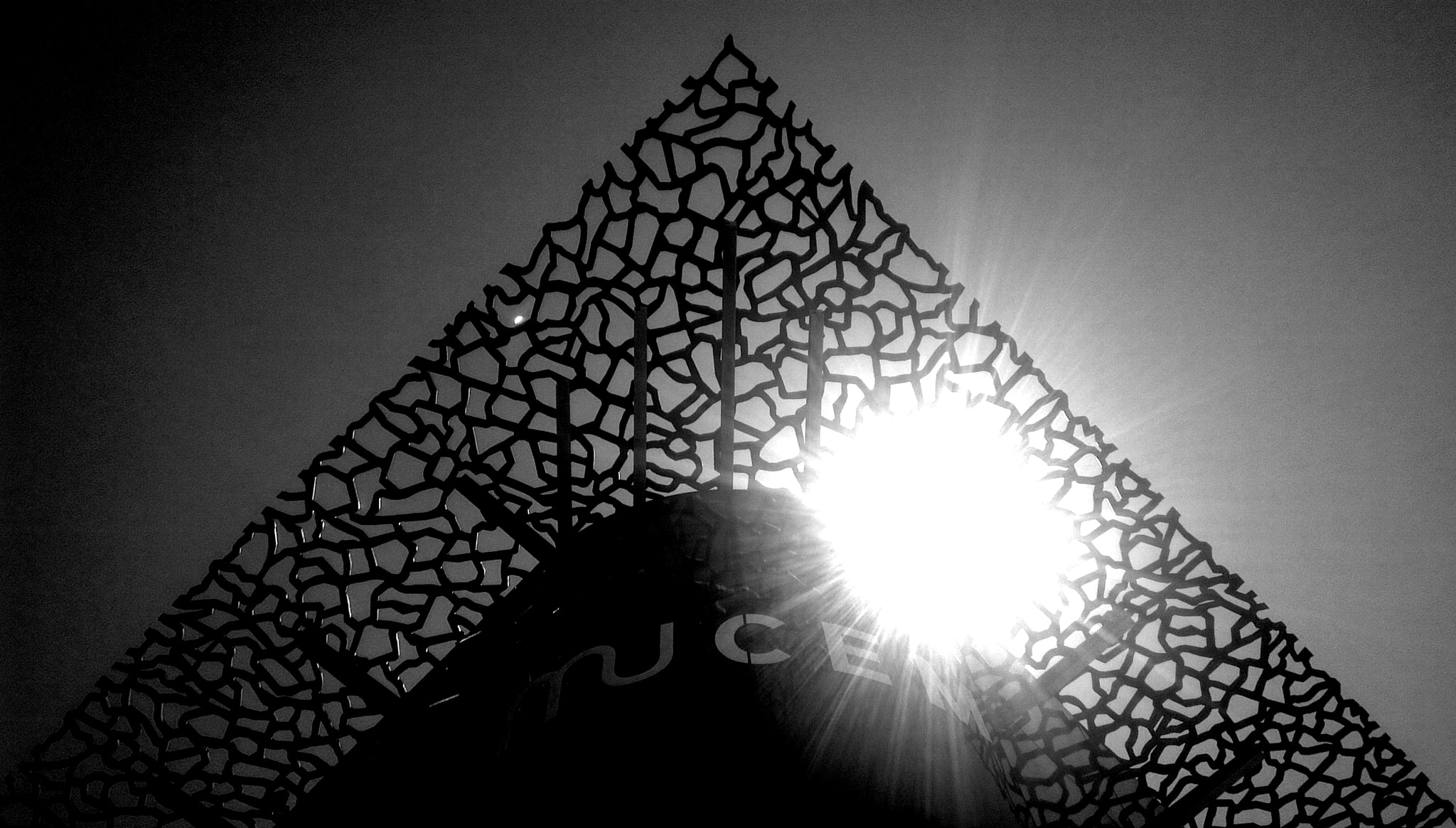 HTC ONE X sample photo. Soleils photography