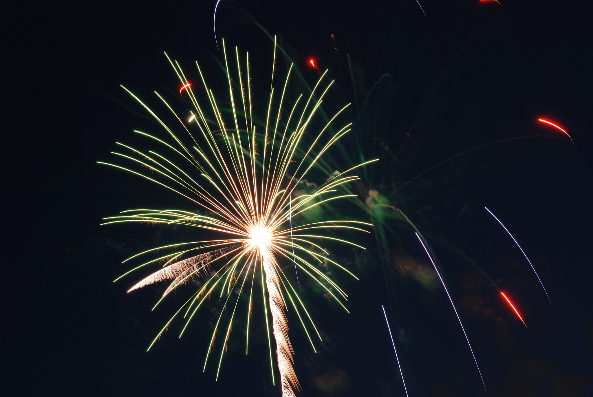 Nikon D80 + Nikon AF-S Nikkor 50mm F1.4G sample photo. Long exposure fire works photography