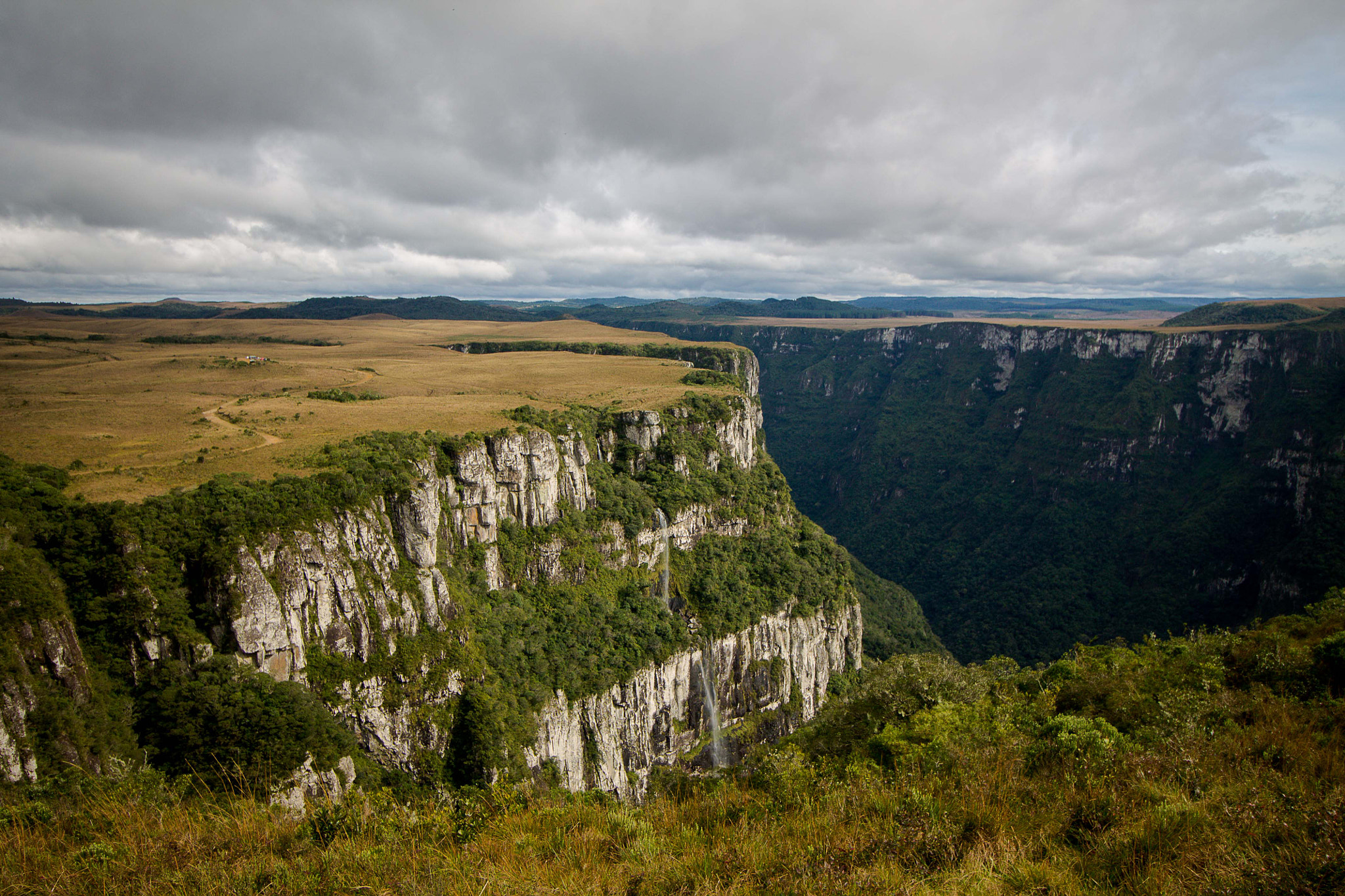 Canon EF-S 10-18mm F4.5–5.6 IS STM sample photo. Itaimbezinho photography