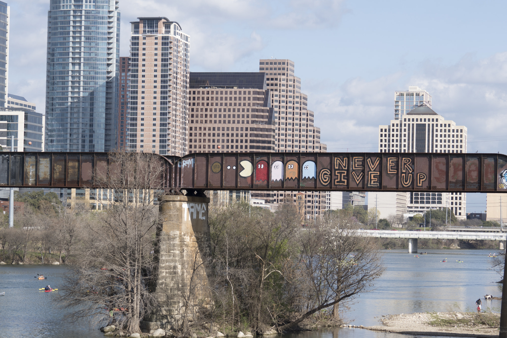 Sony ILCA-77M2 + Sony 70-400mm F4-5.6 G SSM sample photo. Austin,texas photography