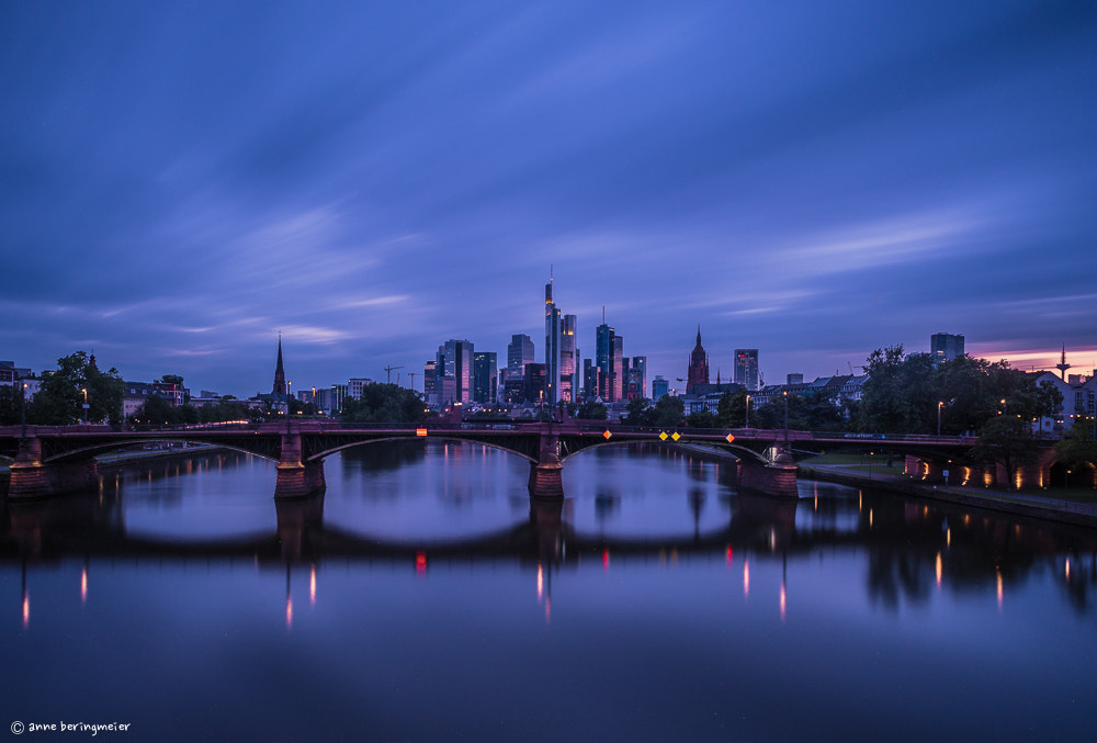 Nikon D750 + Nikon AF-S Nikkor 24mm F1.4G ED sample photo. Blaue wölkchen im streifenformat photography
