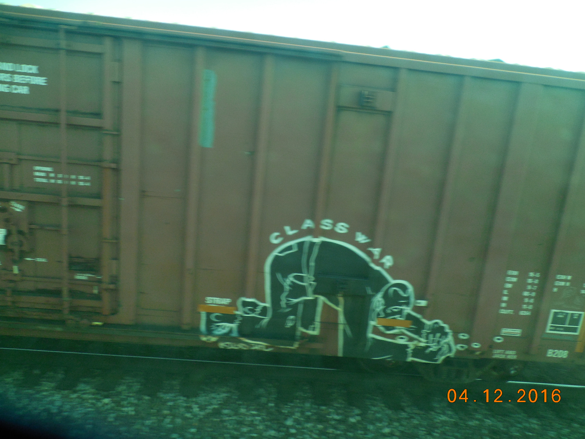 Nikon COOLPIX L620 sample photo. Train art photography