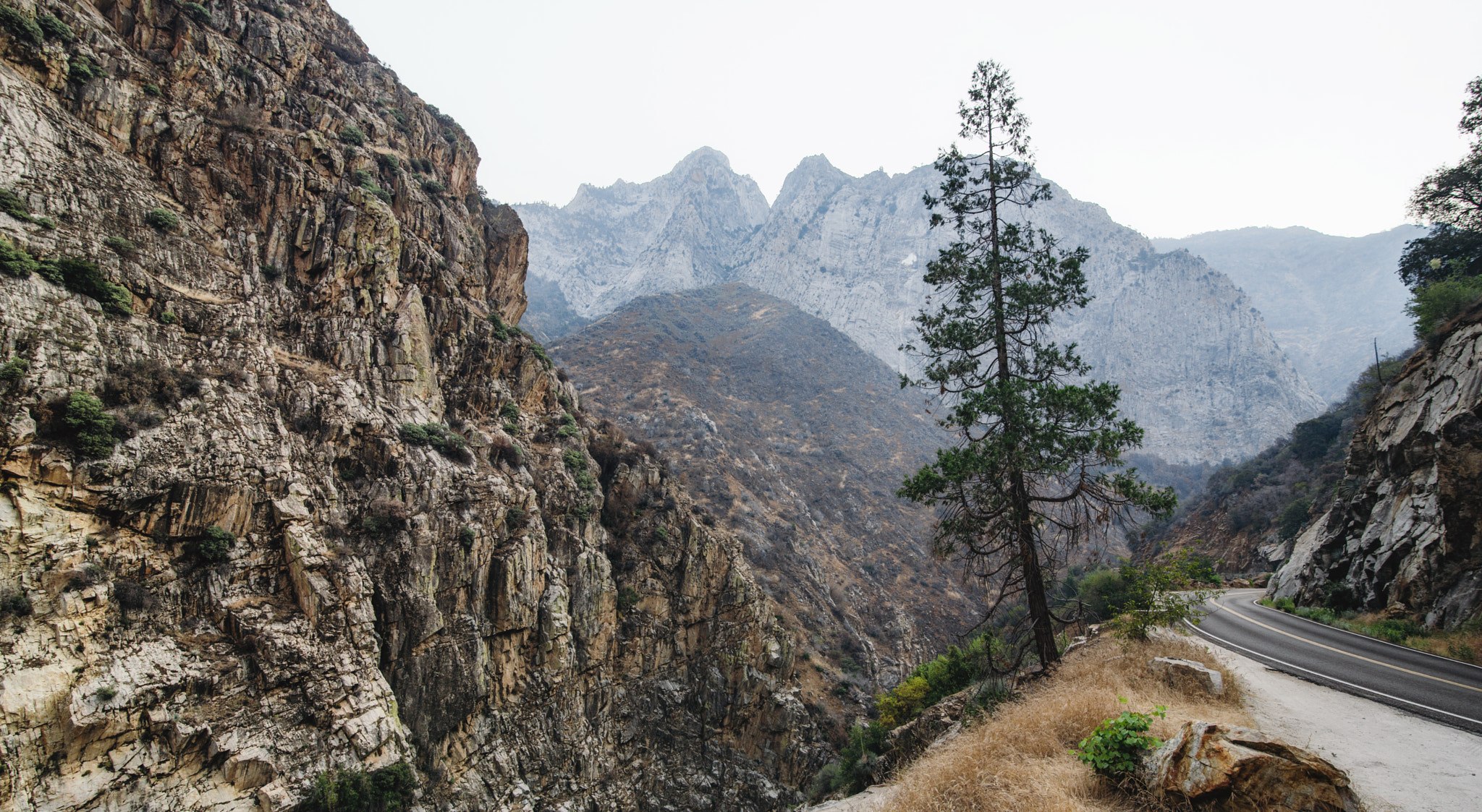 Tokina AT-X 16-28mm F2.8 Pro FX sample photo. Entrance into kings canyon photography