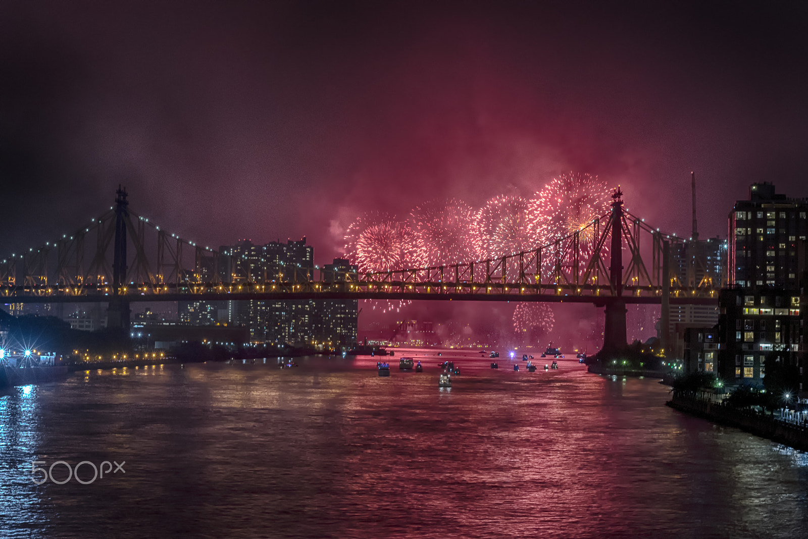 Nikon D750 + AF Zoom-Nikkor 35-70mm f/2.8D sample photo. Th july macys fireworks photography