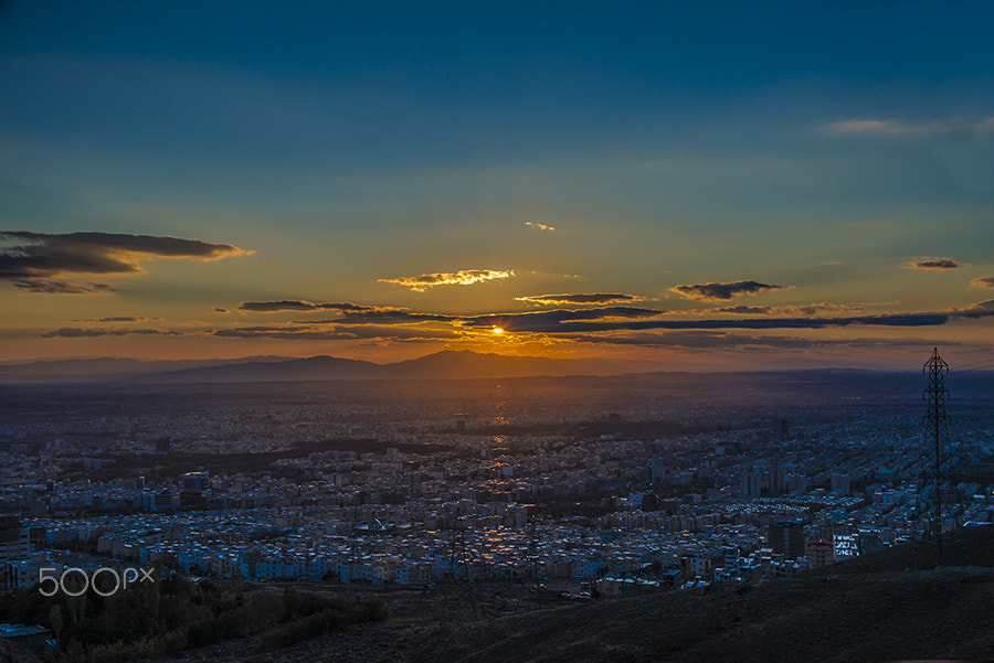 AF Zoom-Nikkor 28-105mm f/3.5-4.5D IF sample photo. Sunset & clouds photography