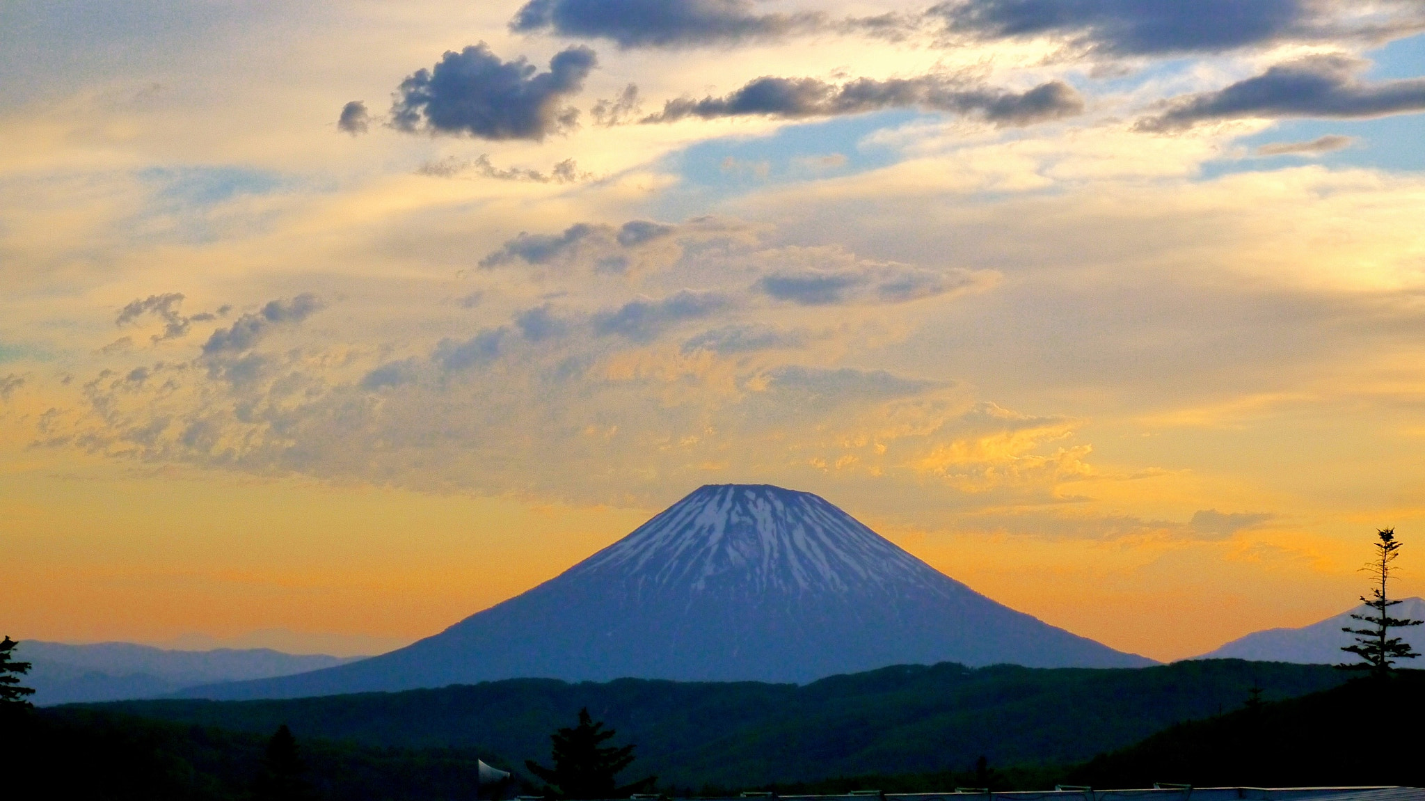 LUMIX G VARIO PZ 14-42/F3.5-5.6 sample photo. Youteisan hokkaido japan photography