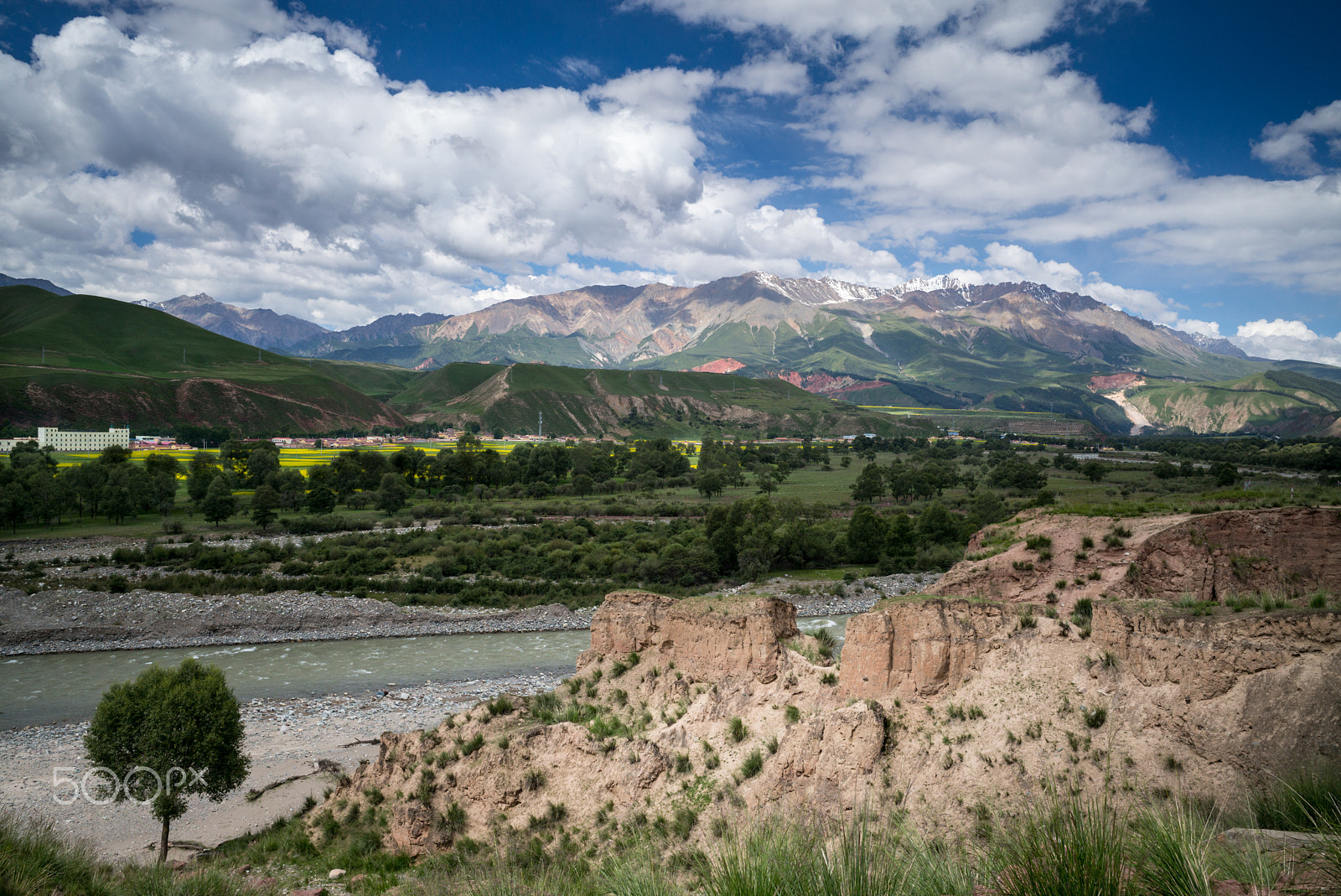 Leica Elmarit-M 28mm F2.8 ASPH sample photo. On the road photography