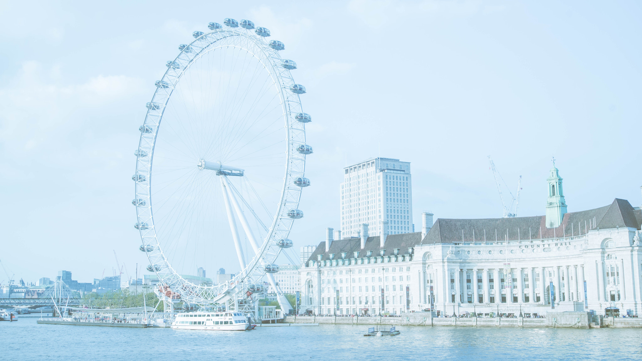 Minolta AF 35-105mm F3.5-4.5 sample photo. London eye photography