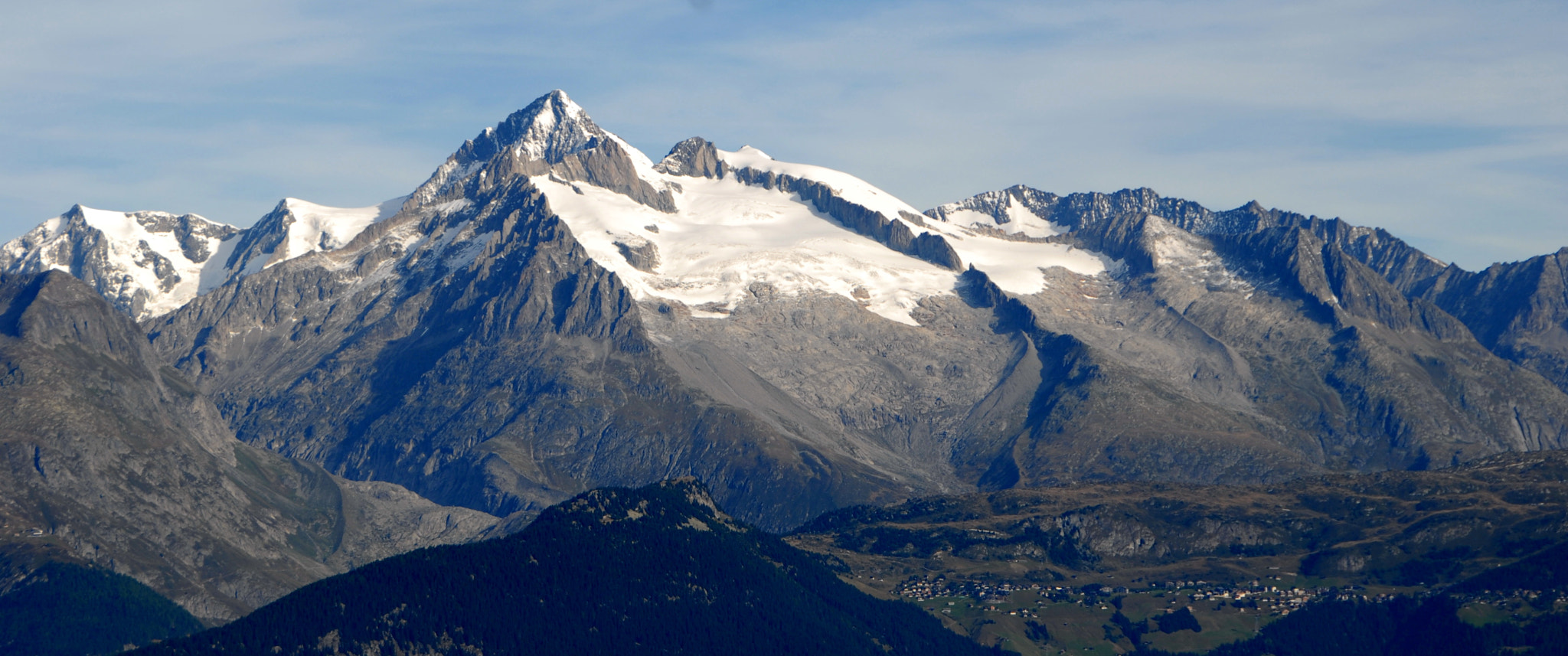 Sigma 18-250mm F3.5-6.3 DC OS HSM sample photo. Mountains (piemont) photography