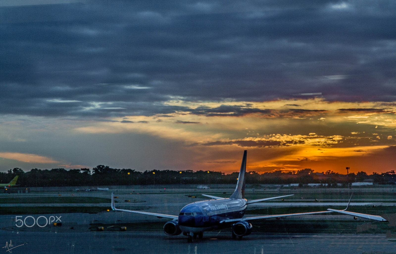 Canon EF 400mm f/2.8L sample photo. Airport scenes! photography