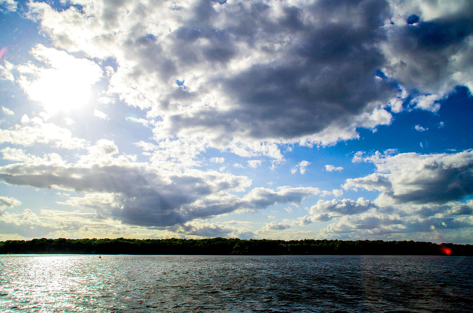 Tamron AF 18-200mm F3.5-6.3 XR Di II LD Aspherical (IF) Macro sample photo. Shoreline photography