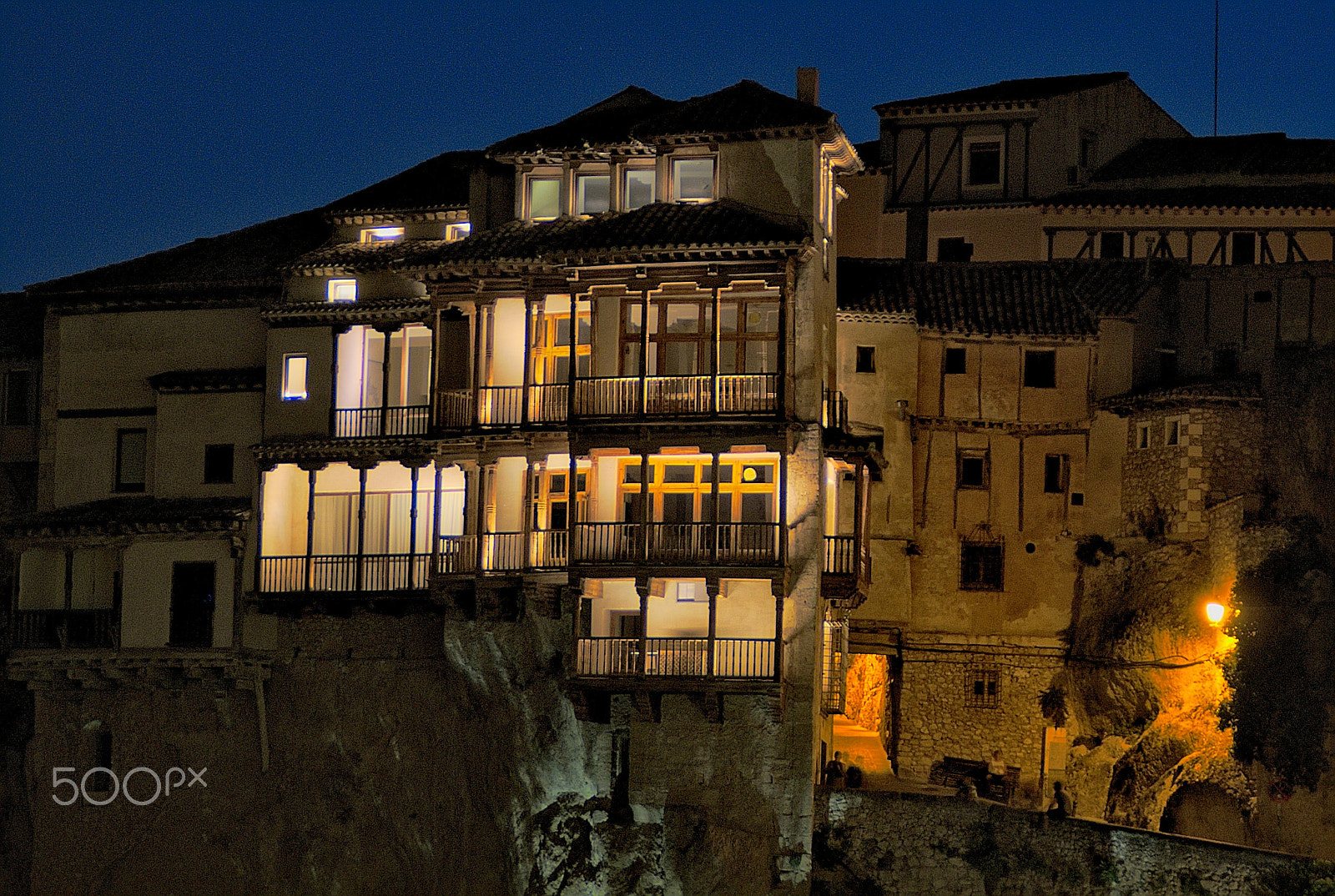 Sony Alpha DSLR-A300 sample photo. Casas colgantes photography