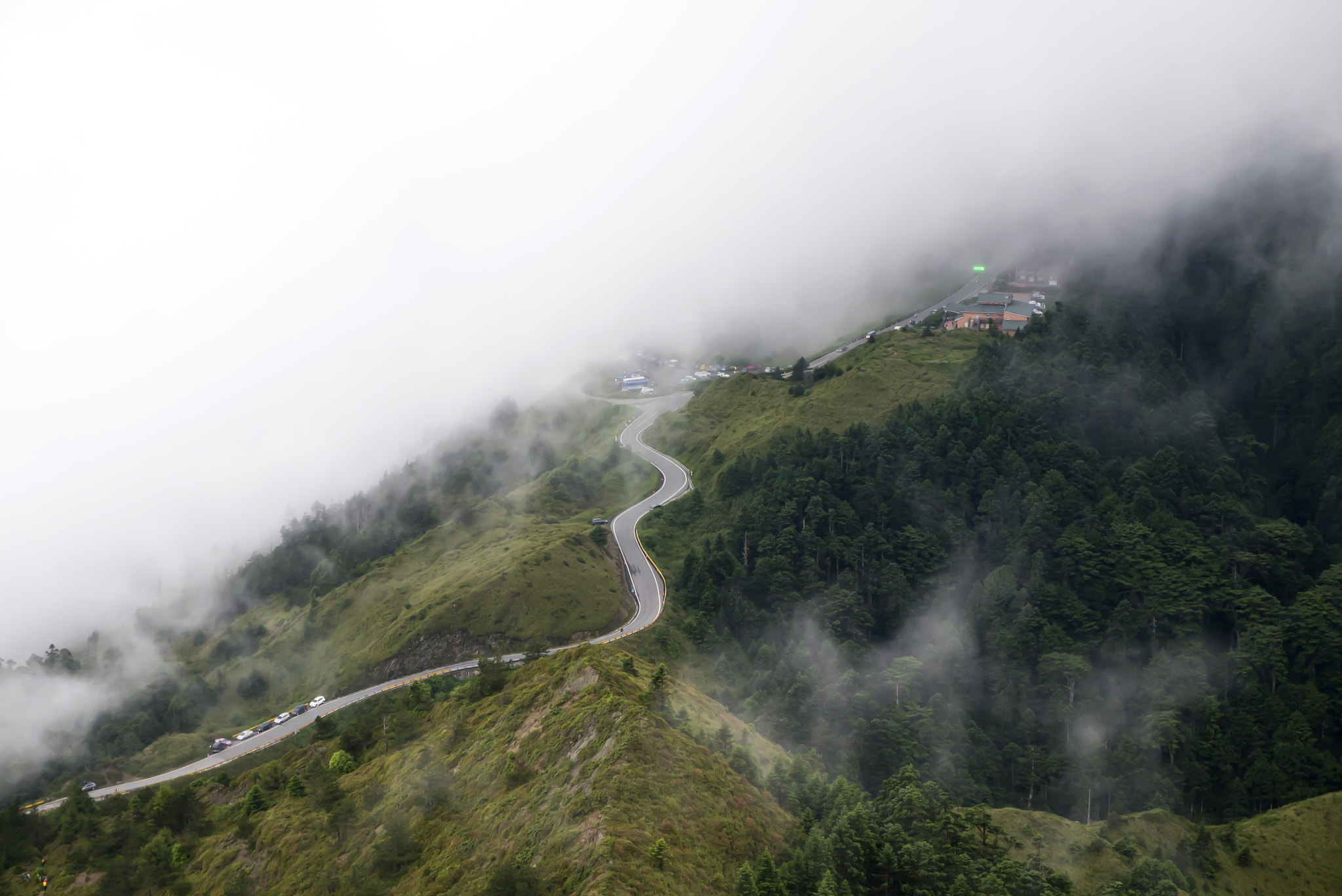 LUMIX G VARIO PZ 14-42/F3.5-5.6 sample photo. Hehuan mountain road photography