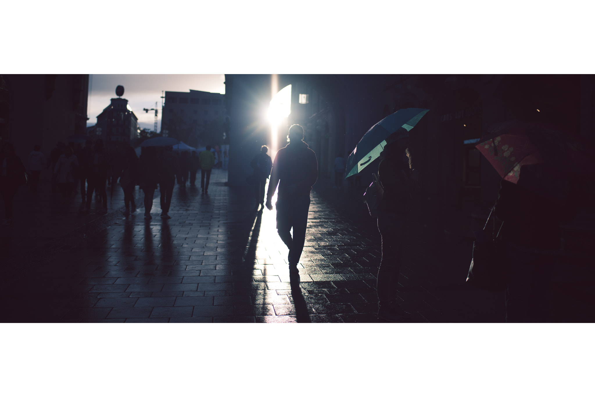 Nikon D800E + Nikon AF-S Nikkor 35mm F1.8G ED sample photo. Walking on sunshine photography