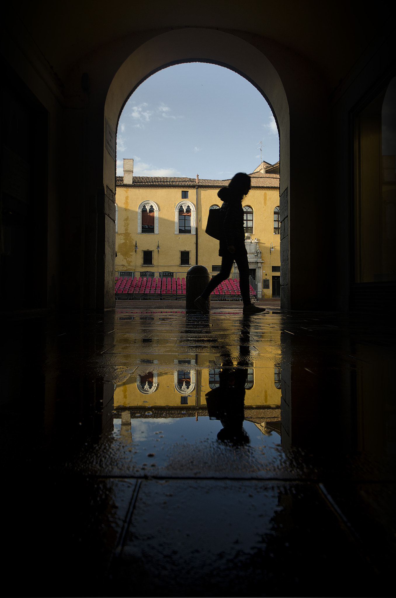 Sigma 8-16mm F4.5-5.6 DC HSM sample photo. Passante allo specchio photography