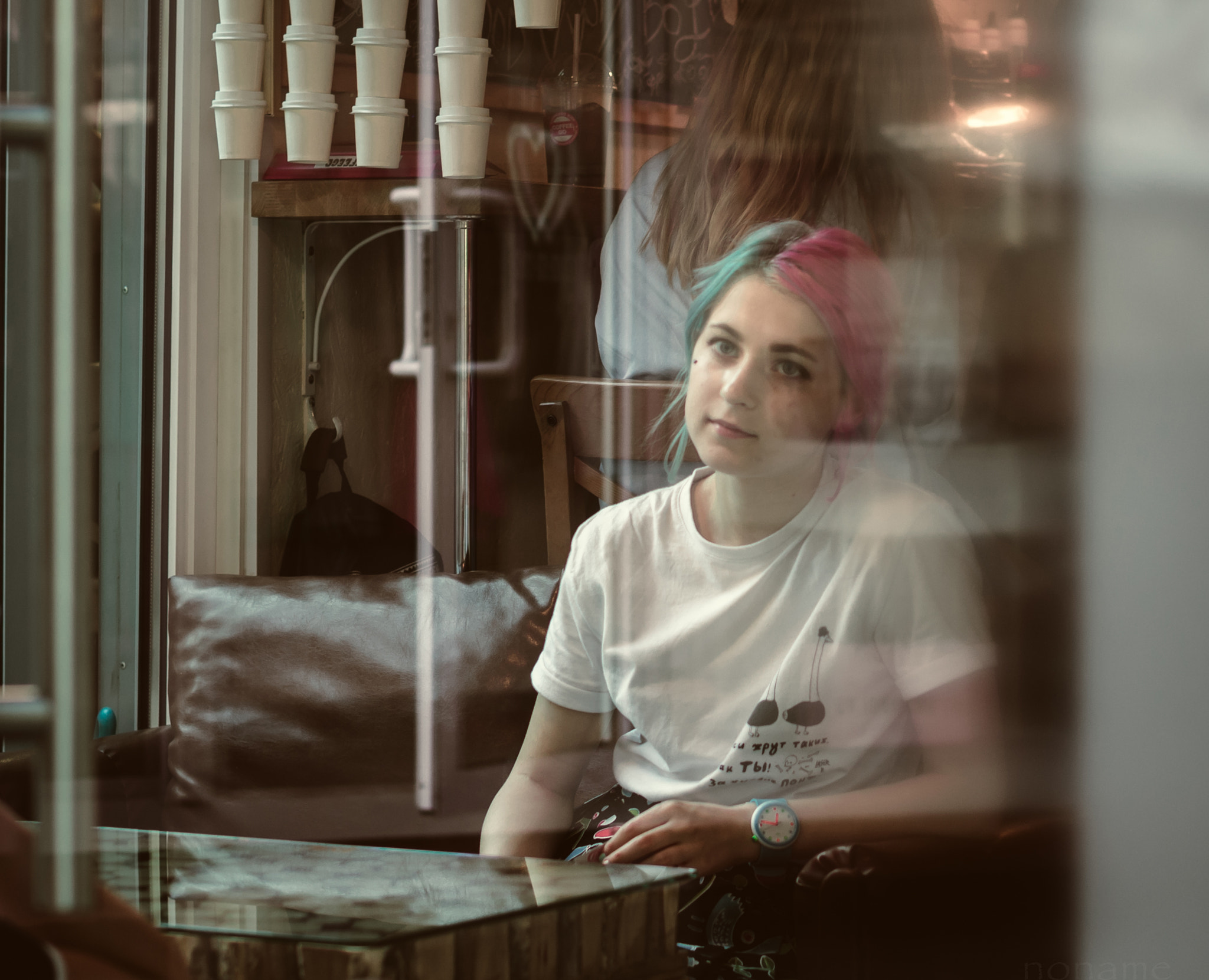 Pentax K-30 + A Series Lens sample photo. Сквозь стекла photography