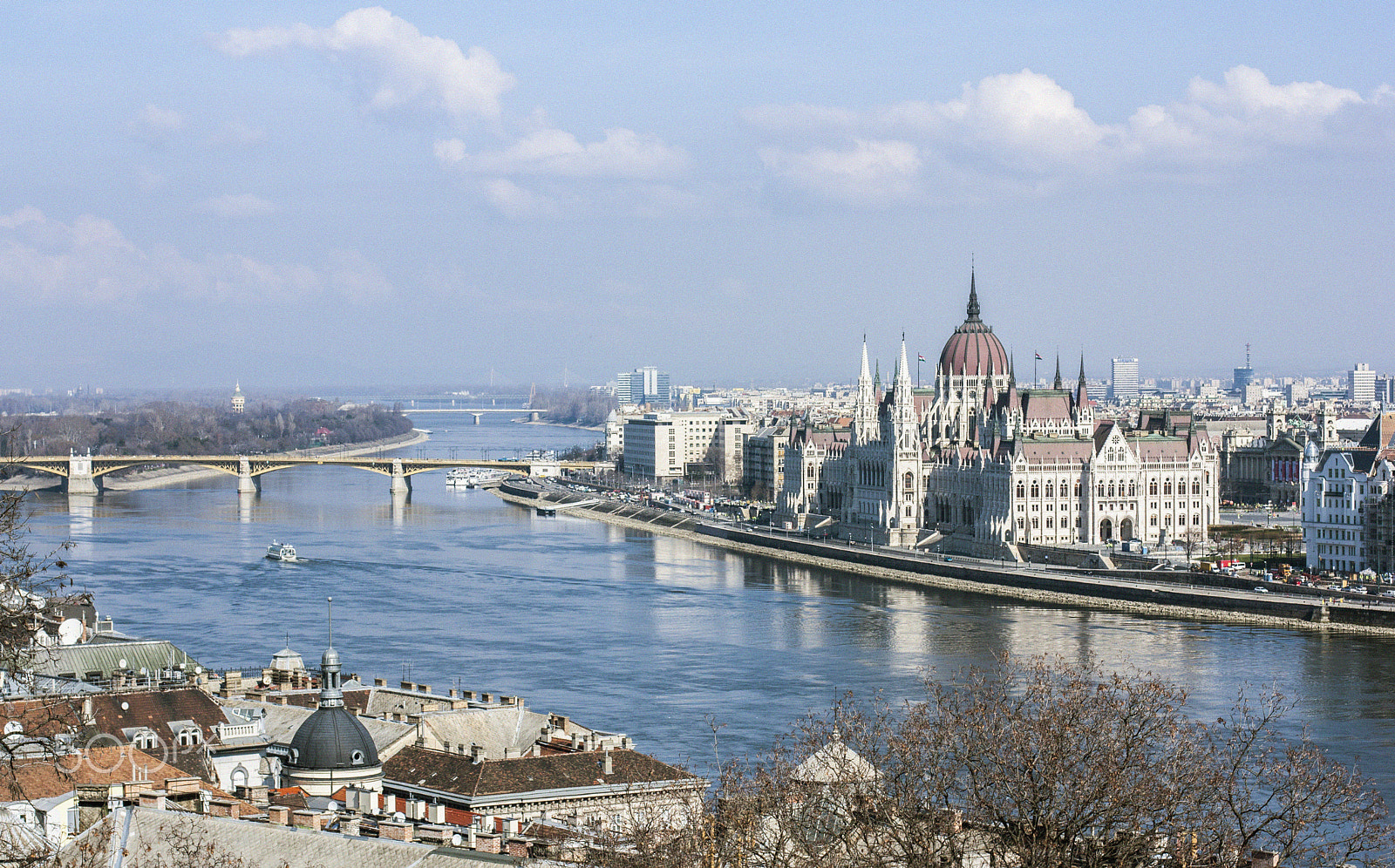 Canon EOS 450D (EOS Rebel XSi / EOS Kiss X2) sample photo. Budapest parliament photography