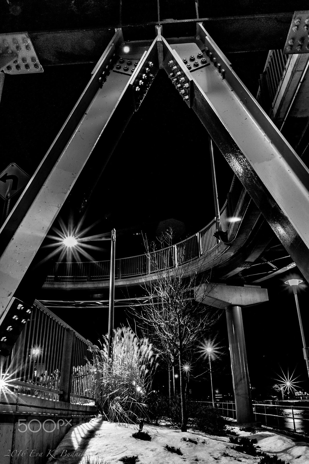 Sigma 18-250mm F3.5-6.3 DC OS HSM sample photo. Under the bridge photography