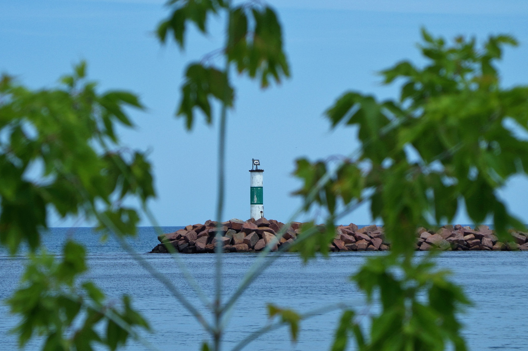 Pentax K-50 + Pentax smc DA 50-200mm F4-5.6 ED sample photo. Harbor light photography