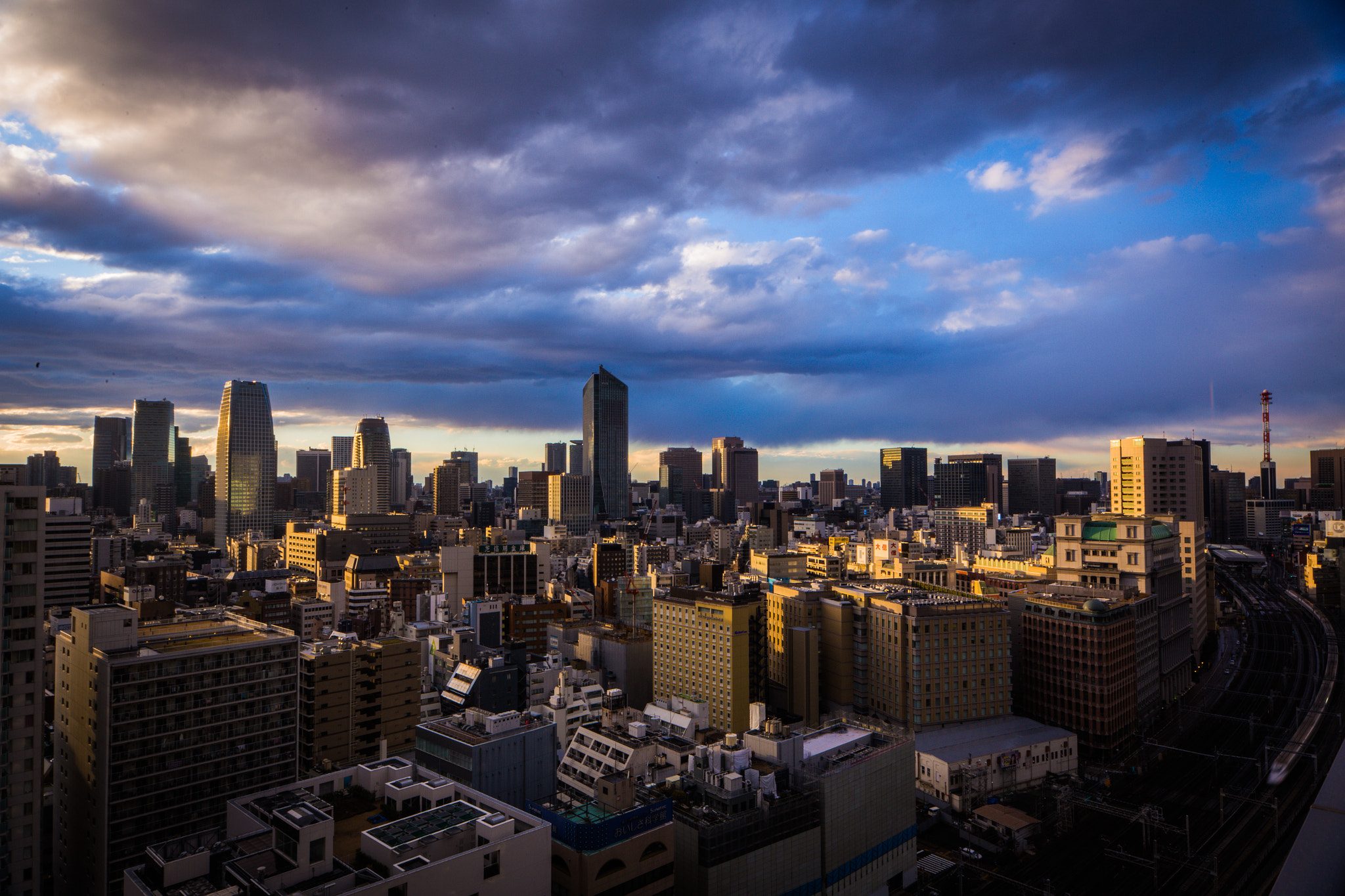 Canon EOS 6D + Sigma 10-20mm F4-5.6 EX DC HSM sample photo. Central tokyo photography