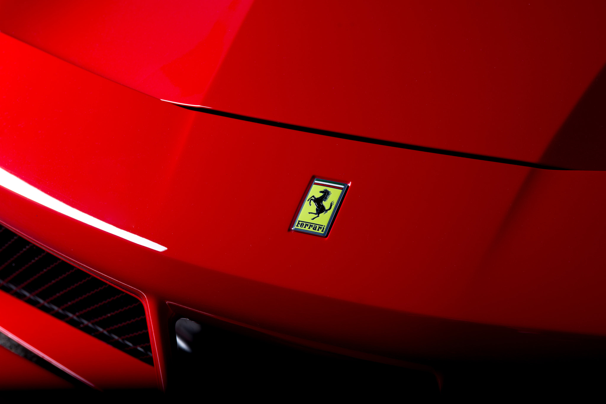 Nikon AF-S Nikkor 28-70mm F2.8 ED-IF sample photo. Dark ferrari photography