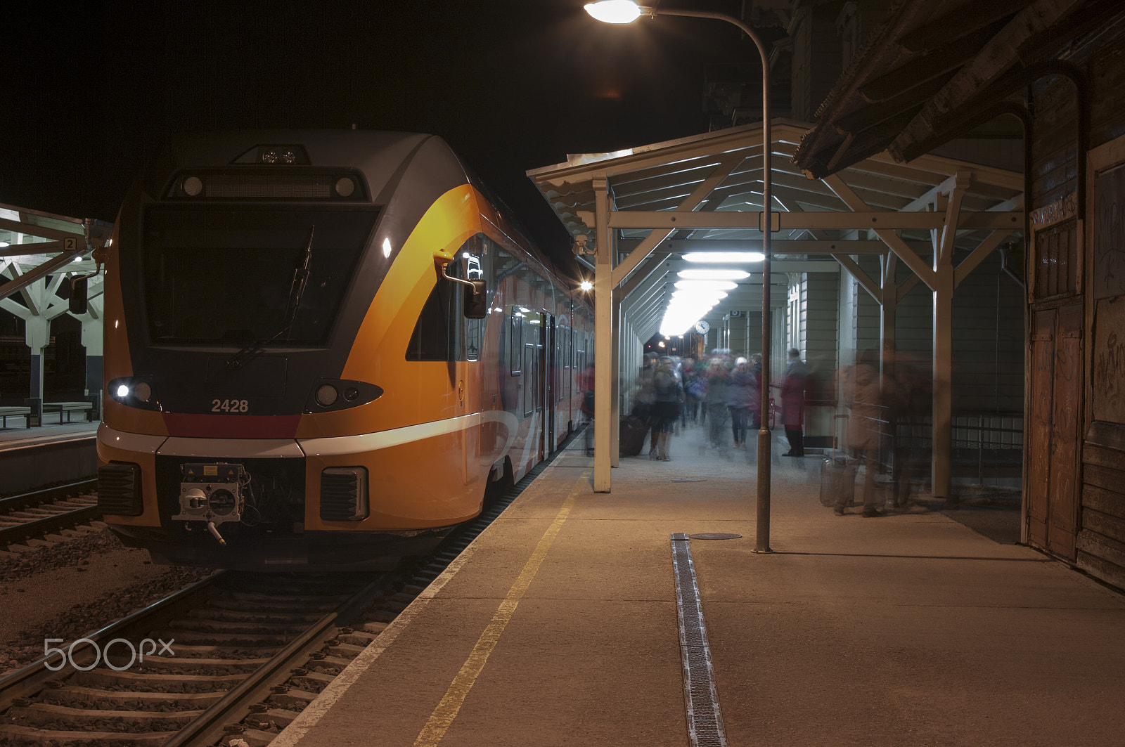 Sigma AF 10-20mm F4-5.6 EX DC sample photo. Tartu  railway station photography