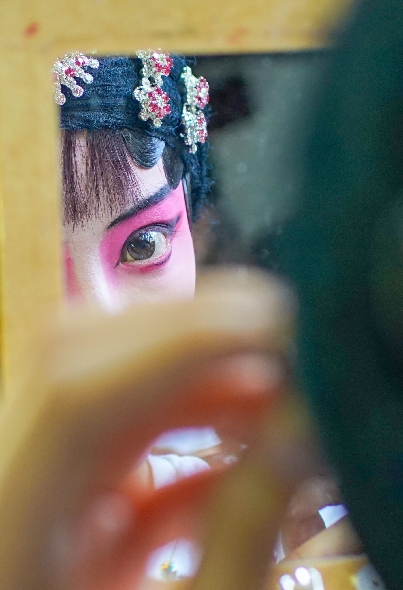 Canon EF 35mm F1.4L USM sample photo. Kunqu artist photography