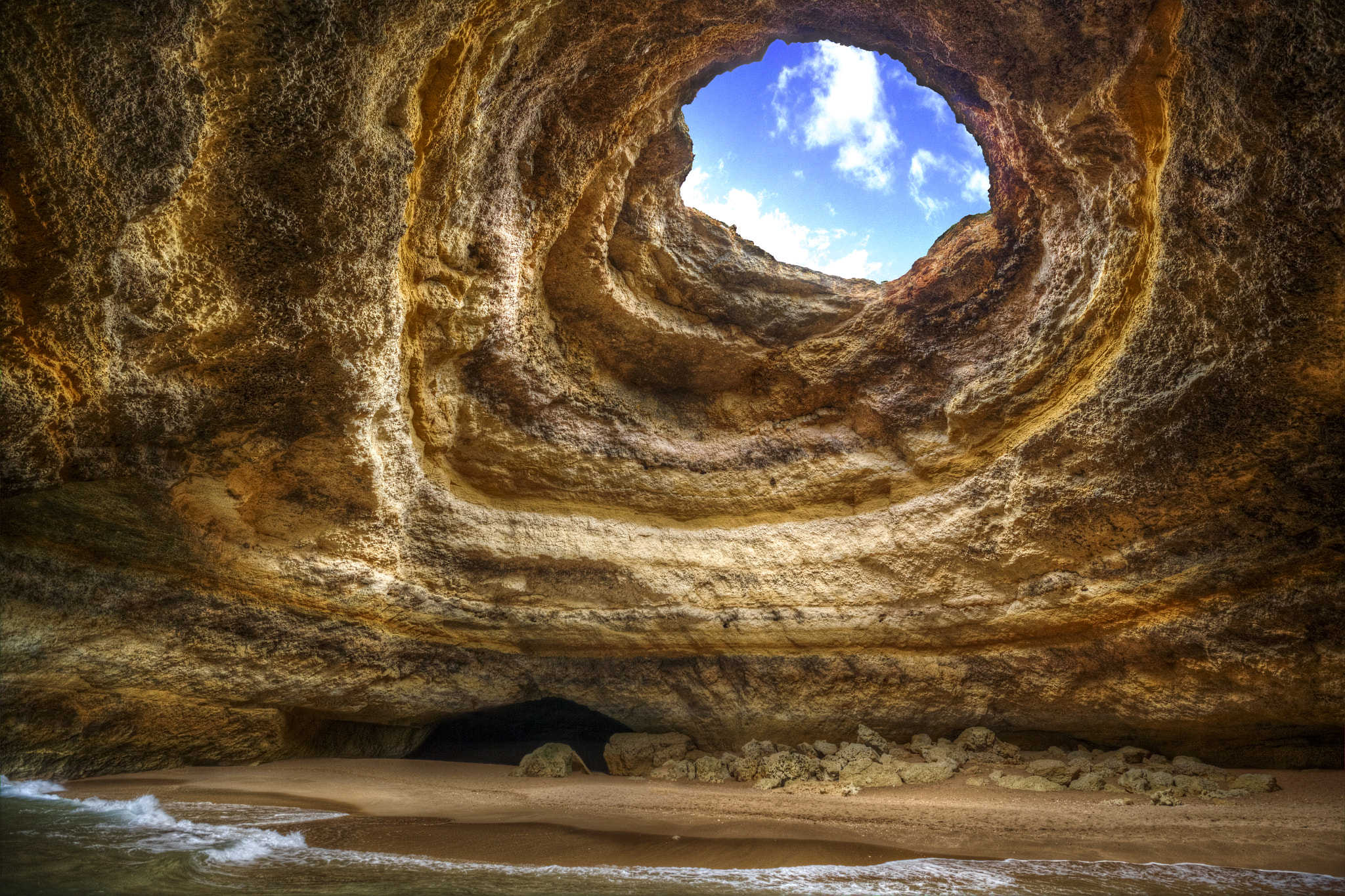 Canon EF-S 10-18mm F4.5–5.6 IS STM sample photo. Algar de benagil photography